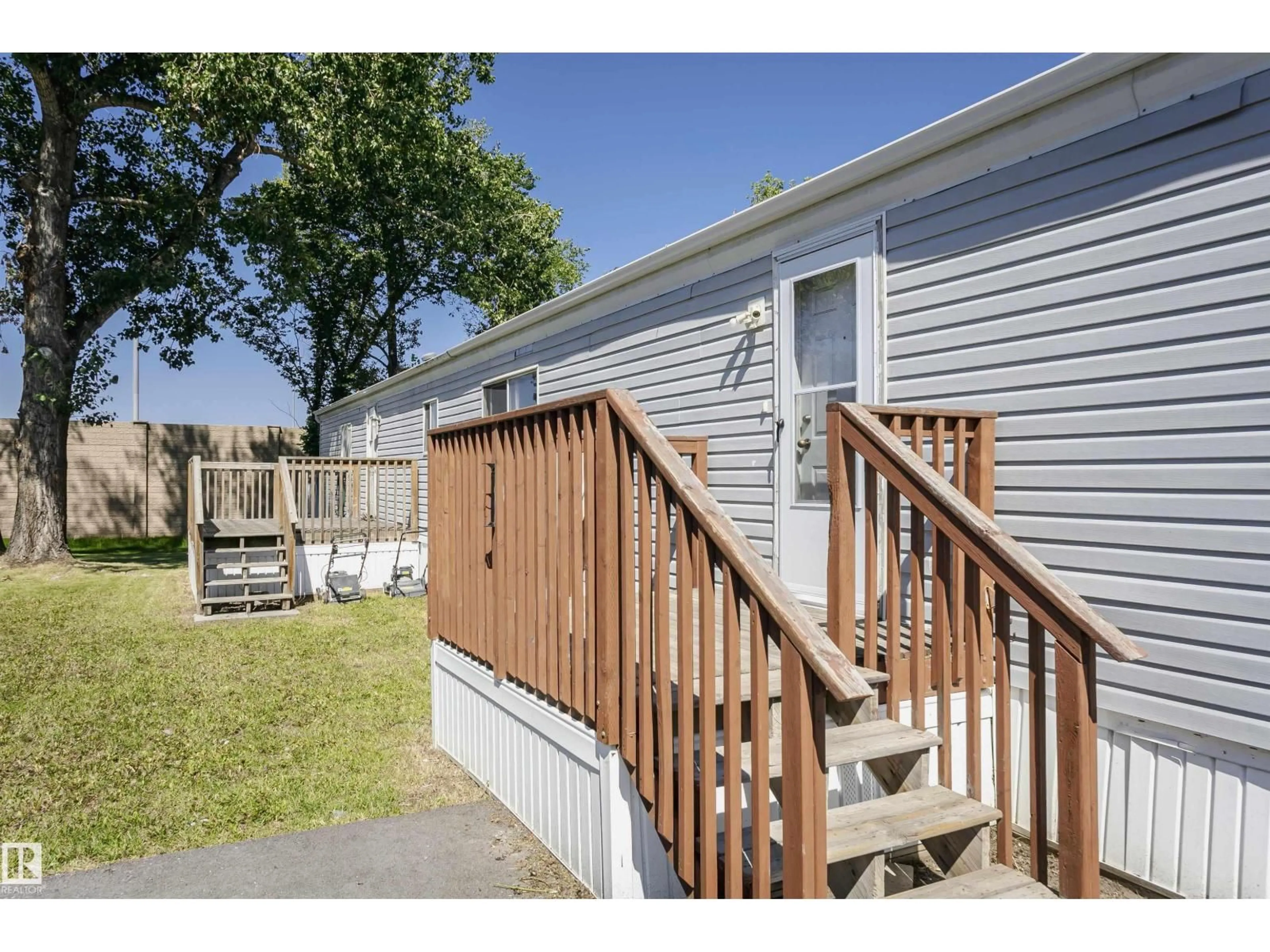 Unknown for 16 WILLOW PARK ESTATES, Leduc Alberta T9E5P8