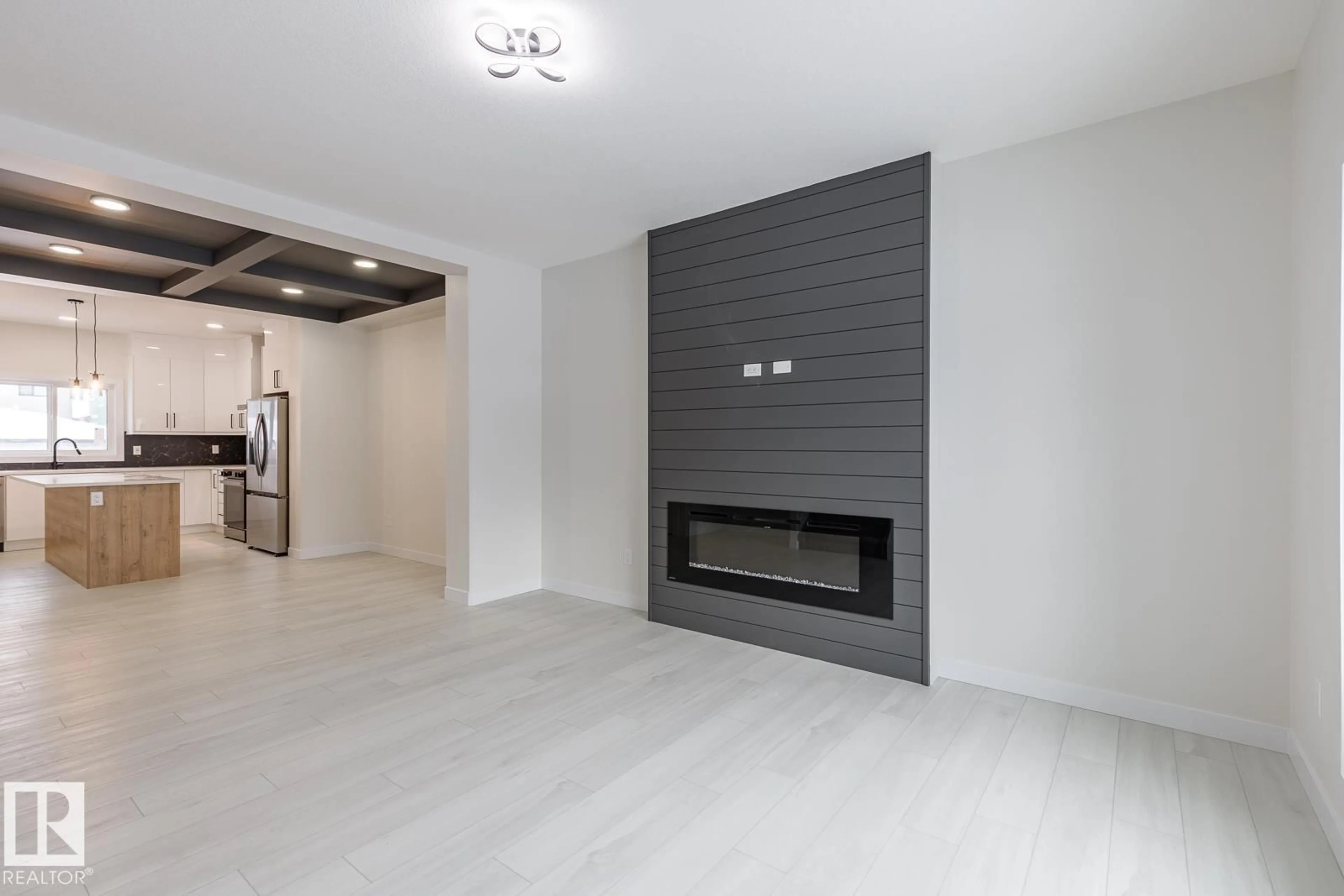 Unknown for 2109 CROSSBILL LN, Edmonton Alberta T5S0R3