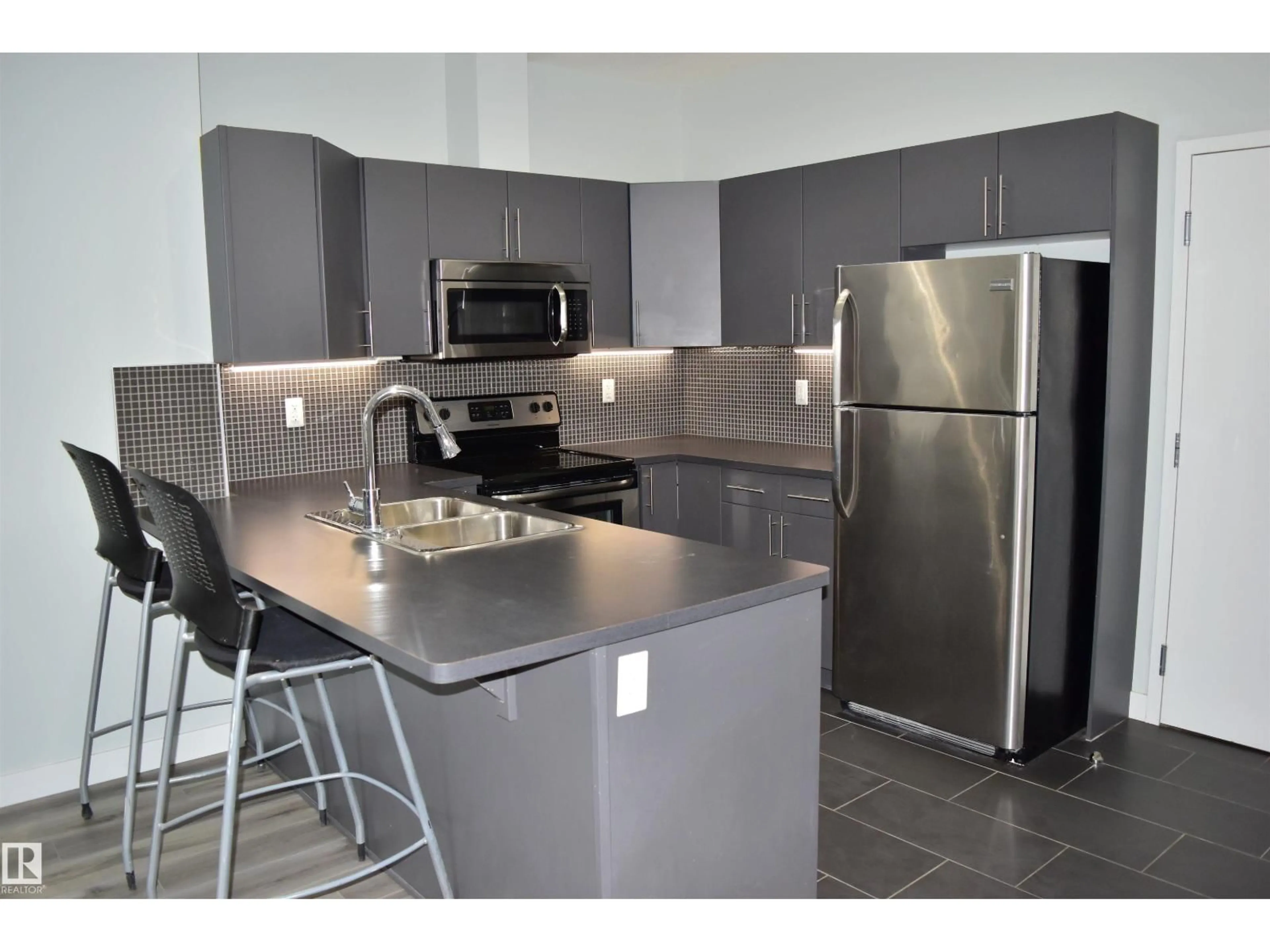 Standard kitchen, unknown for #109 - 10611 117 ST ST, Edmonton Alberta T5H1K8