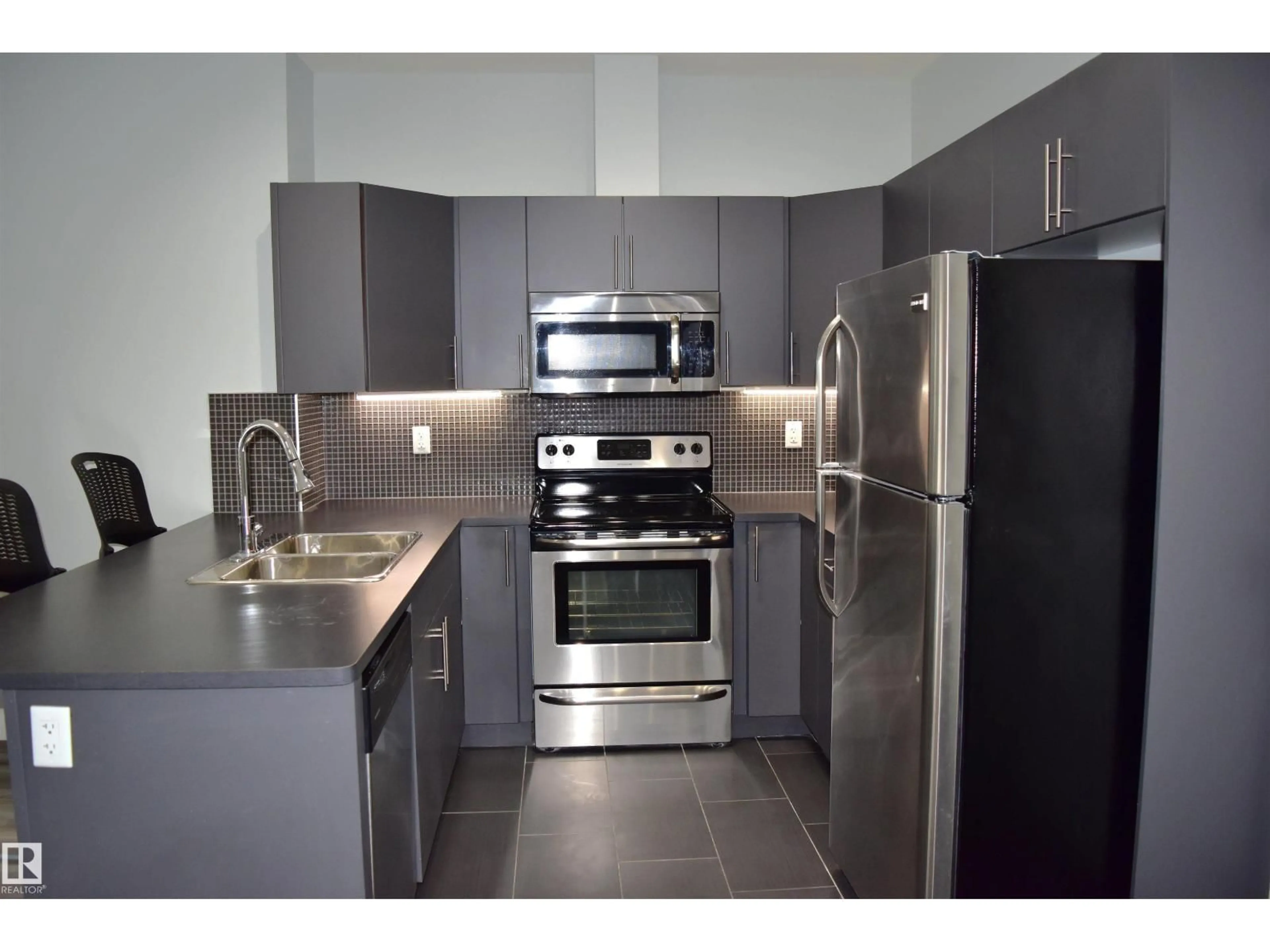 Standard kitchen, unknown for #109 - 10611 117 ST ST, Edmonton Alberta T5H1K8