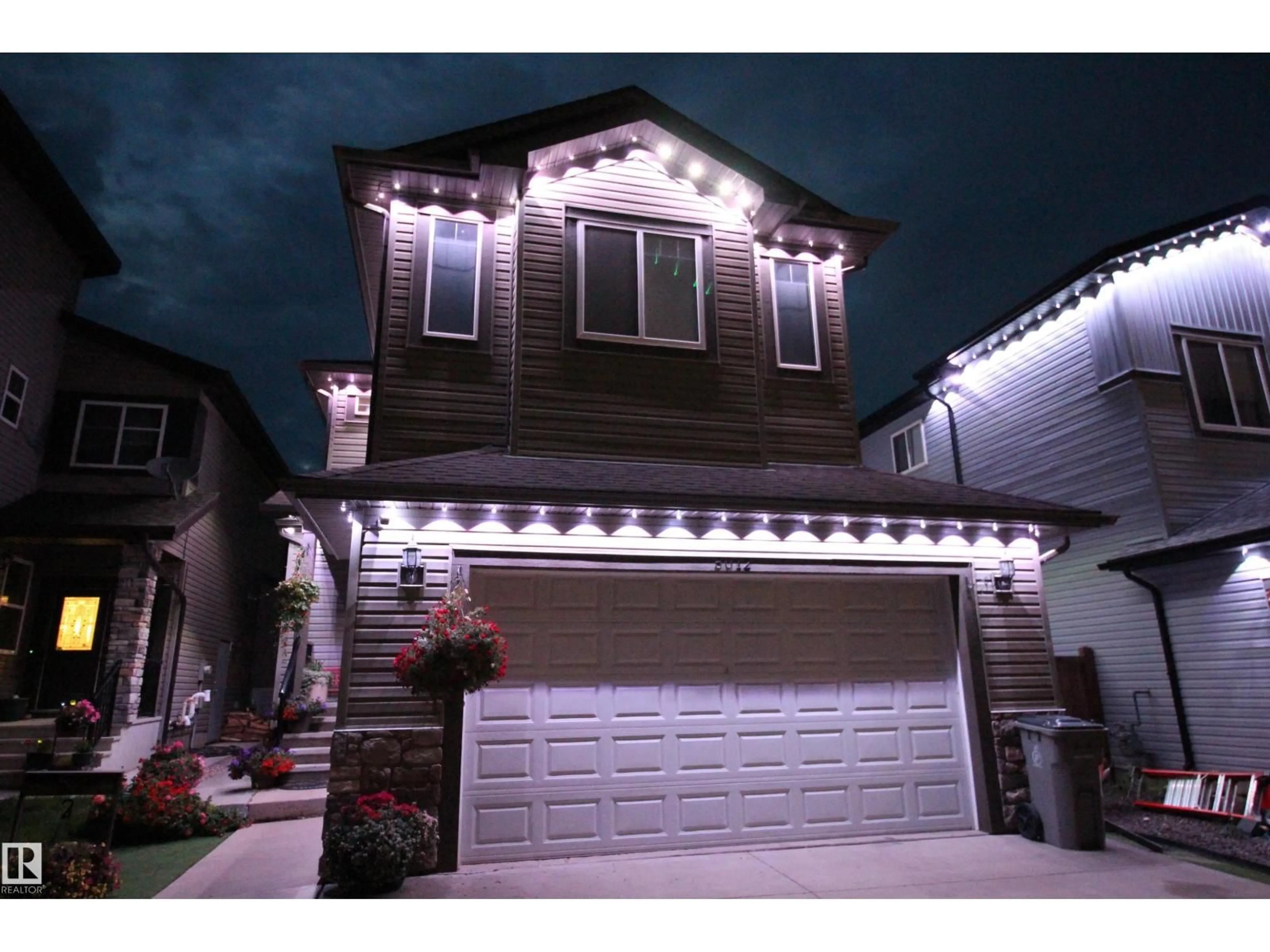 Home with vinyl exterior material, street for 5012 53 AV, Calmar Alberta T0C0V0