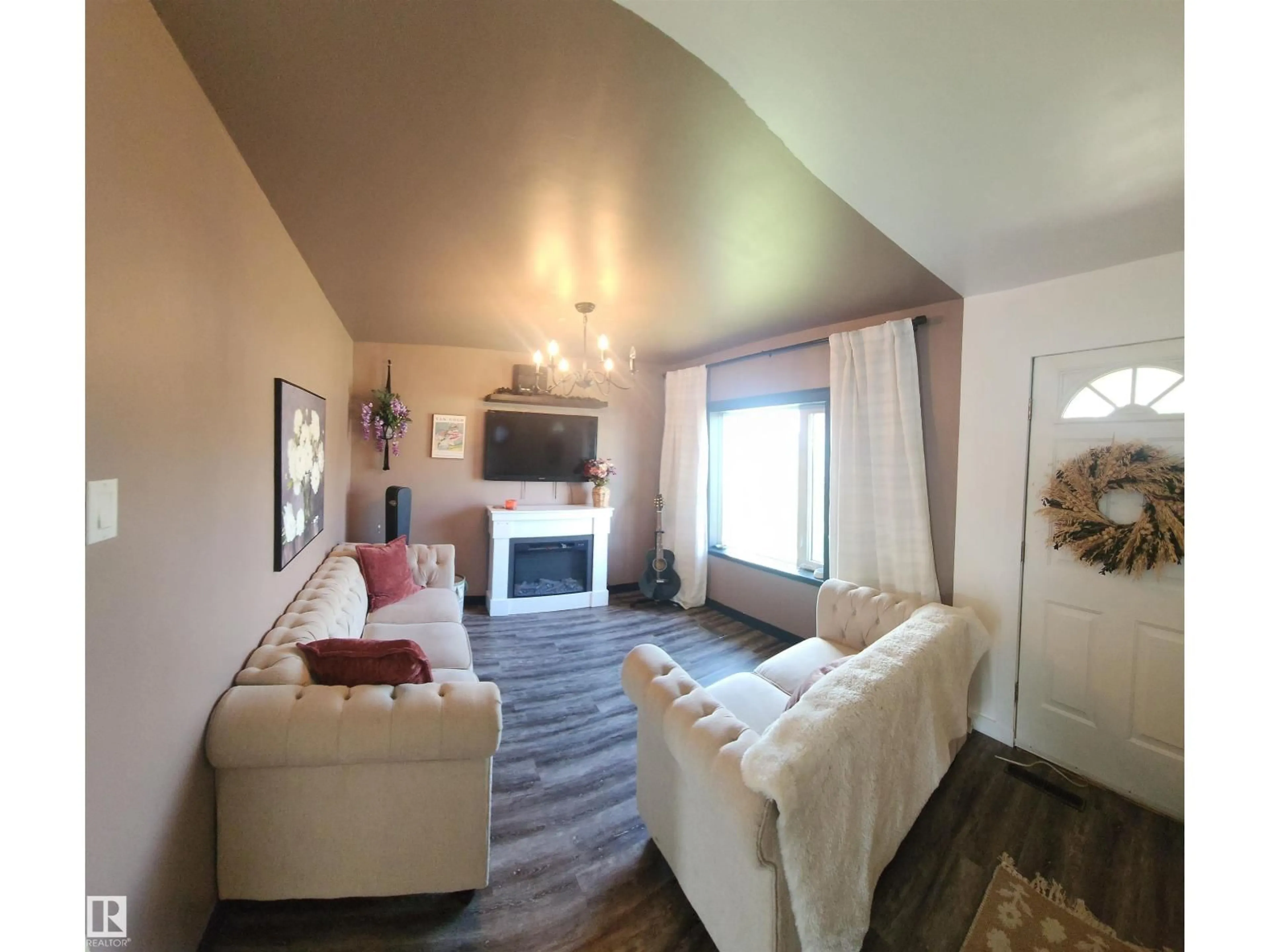Living room with furniture, unknown for 5009 50 AV, Pickardville Alberta T0G1W0