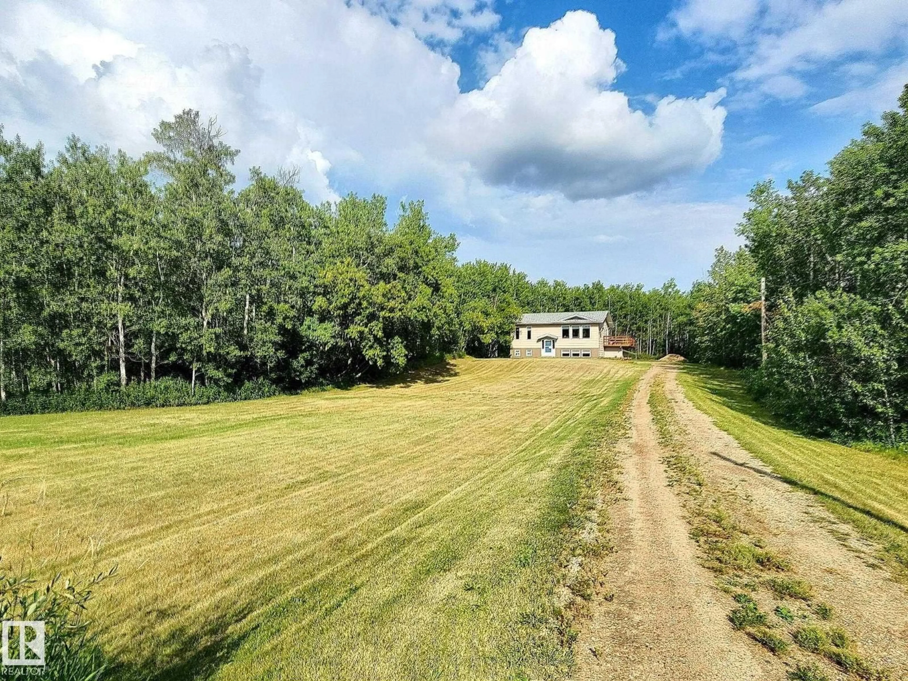 A pic from outside/outdoor area/front of a property/back of a property/a pic from drone, unknown for 304 RANGE ROAD 113, Rural St. Paul County Alberta T0A2Y0