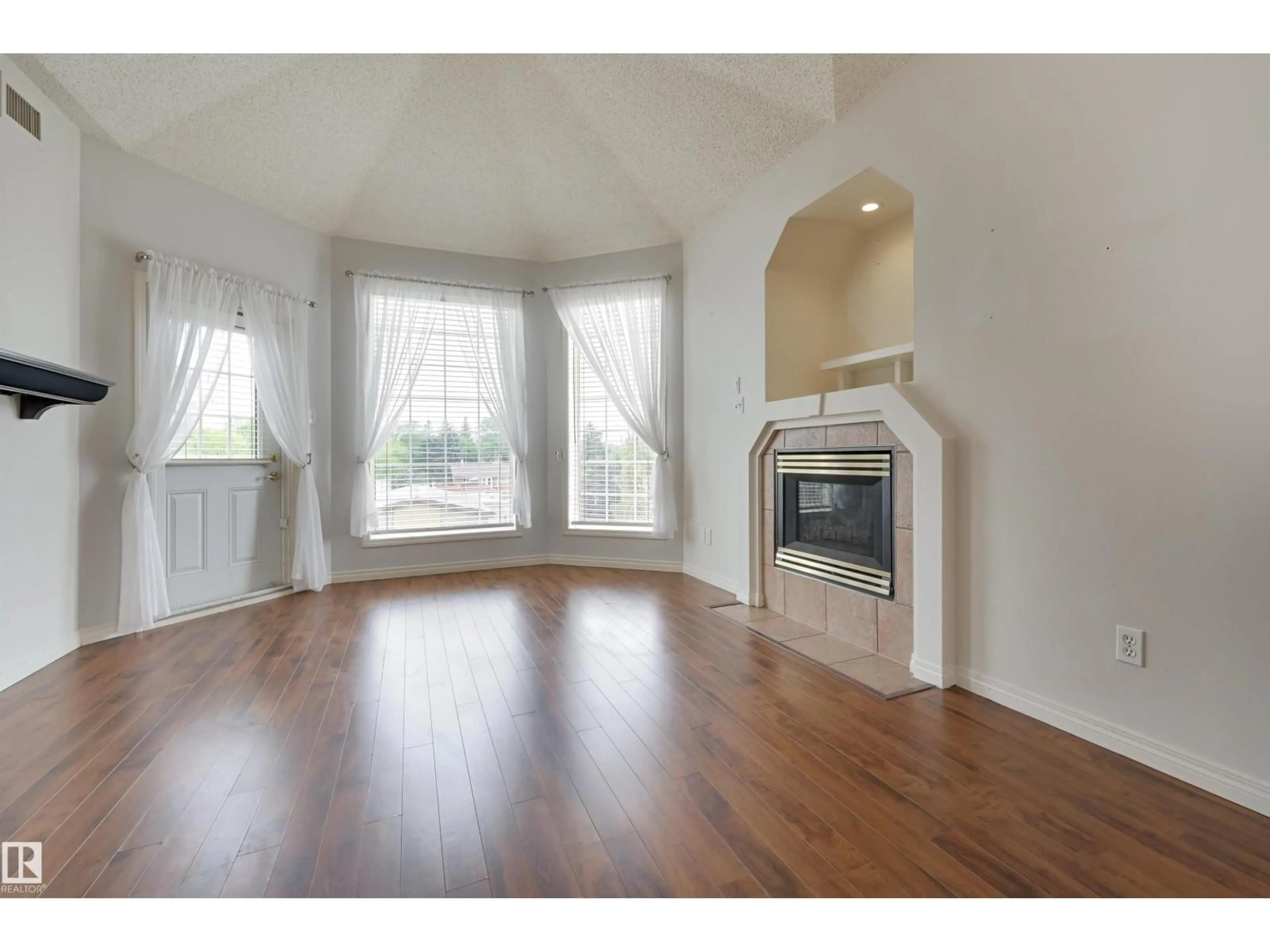 A pic of a room for #304 - 11308 130 AV, Edmonton Alberta T5E6L2