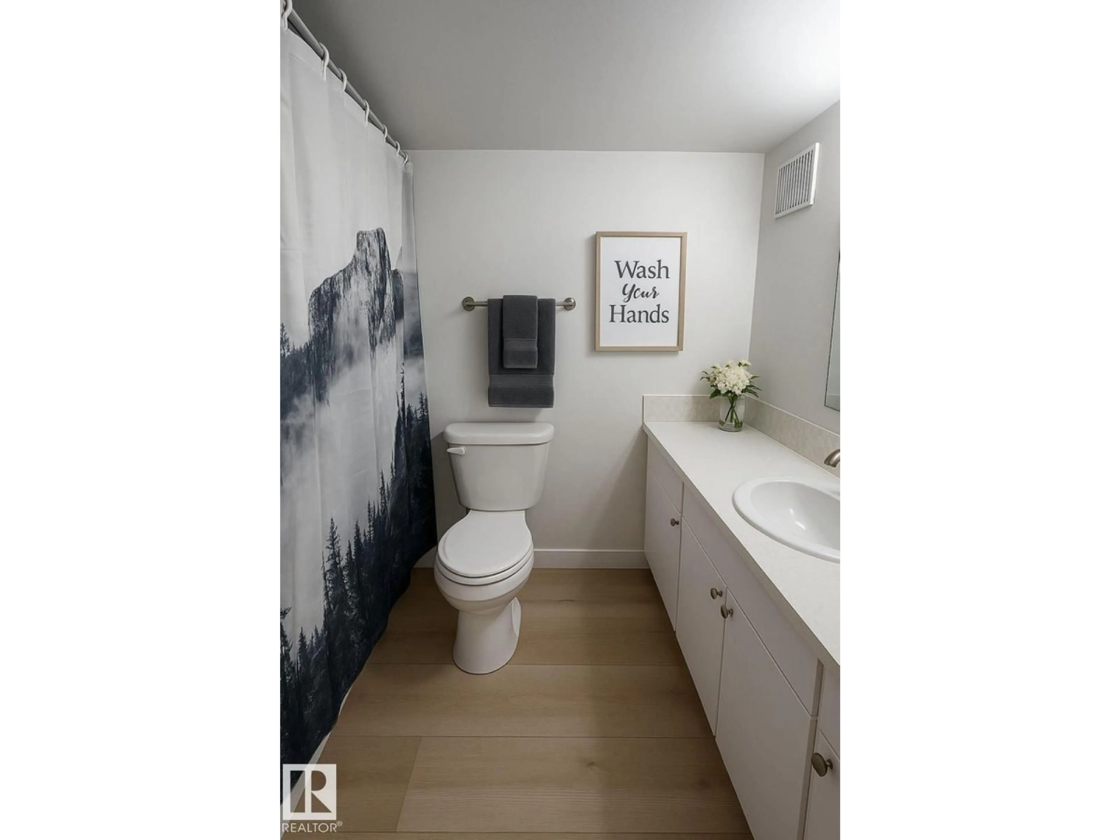 Unknown for #111 - 10529 93 ST, Edmonton Alberta T5H1X6