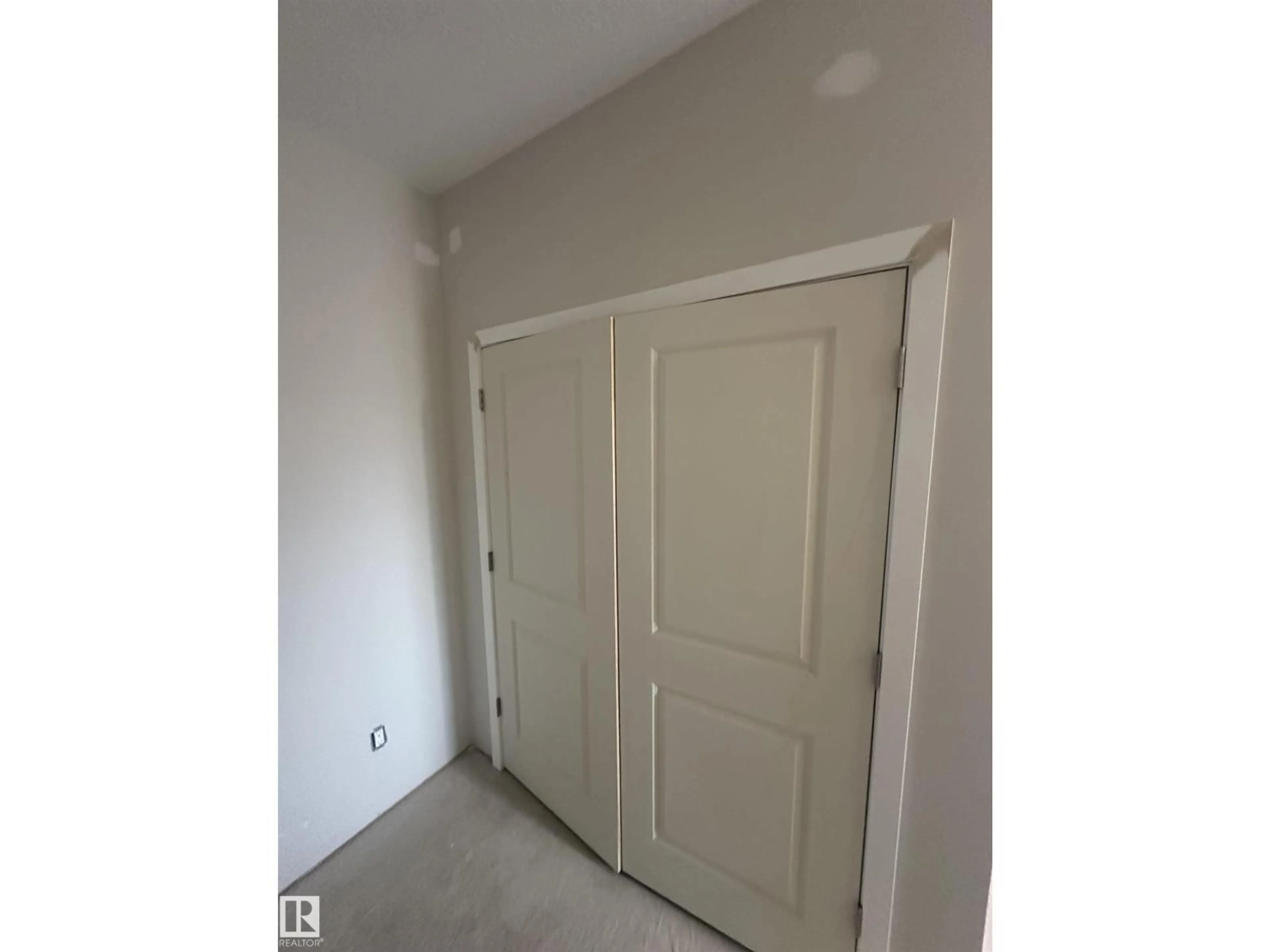 A pic of a room for SW - 2268 4TH AV, Edmonton Alberta T0T0T0
