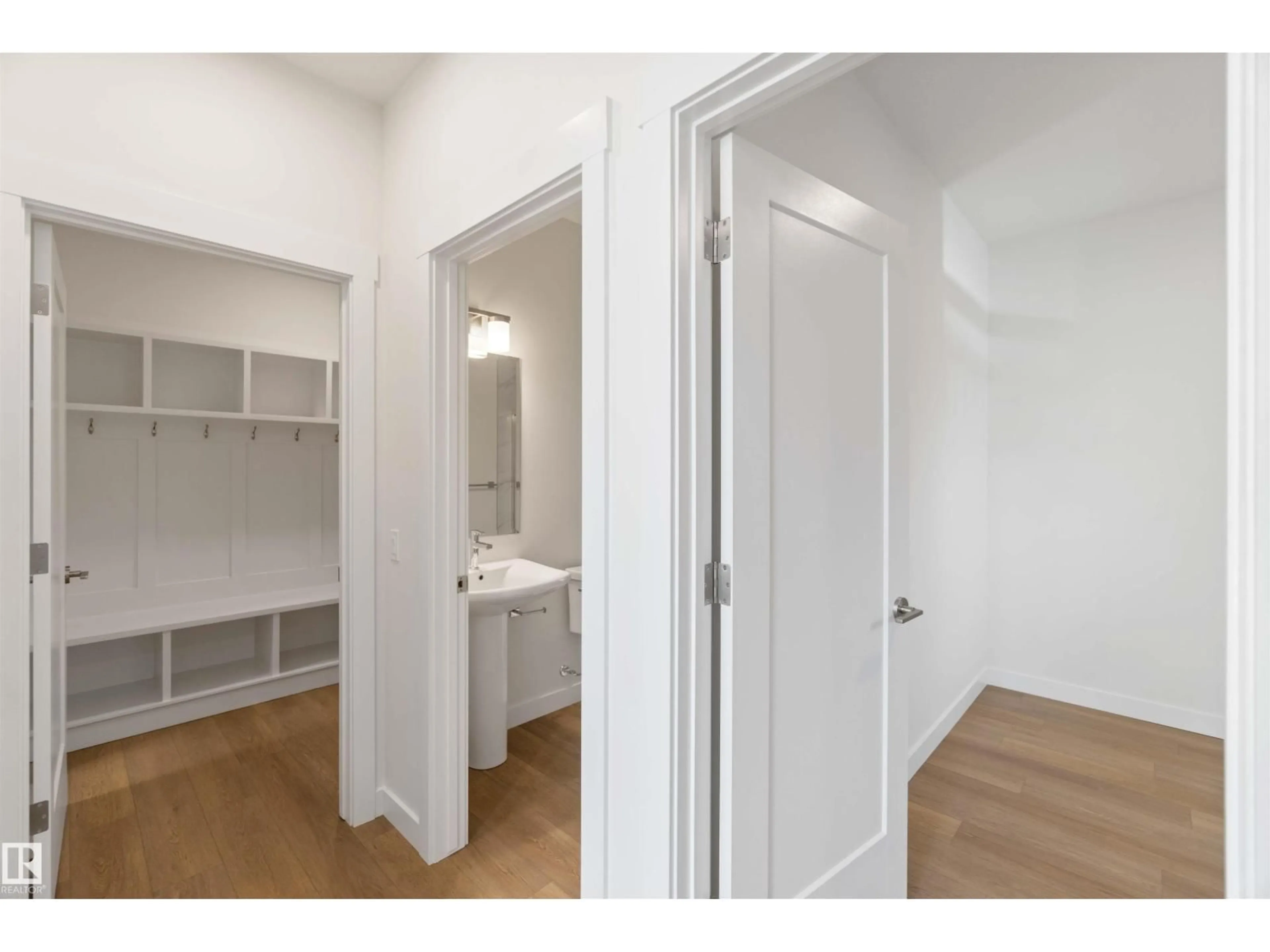 Storage room or clothes room or walk-in closet for NW - 2811 191 ST, Edmonton Alberta T6M3C3