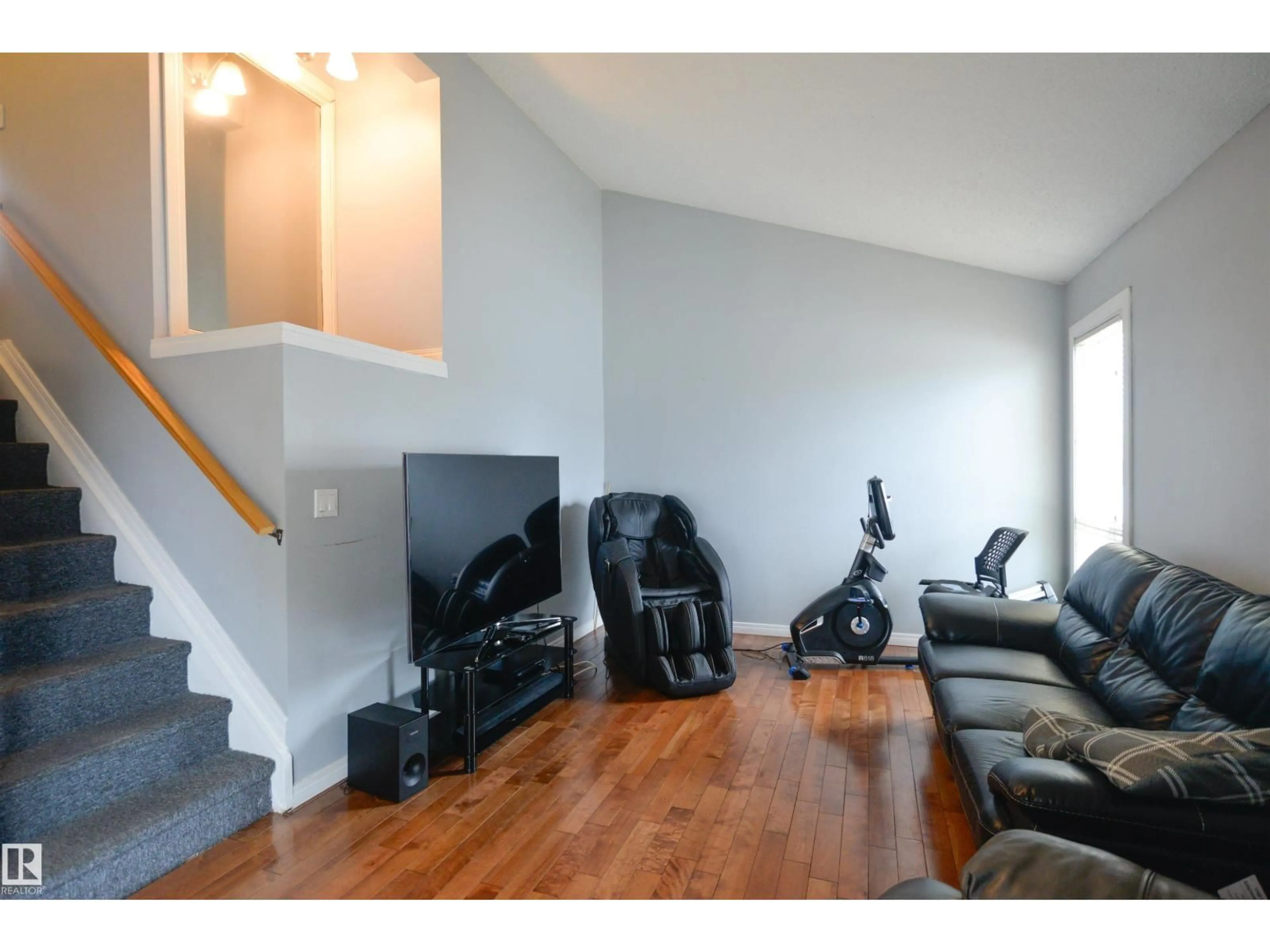 Unknown for 5658 19A AV, Edmonton Alberta T6L2B9