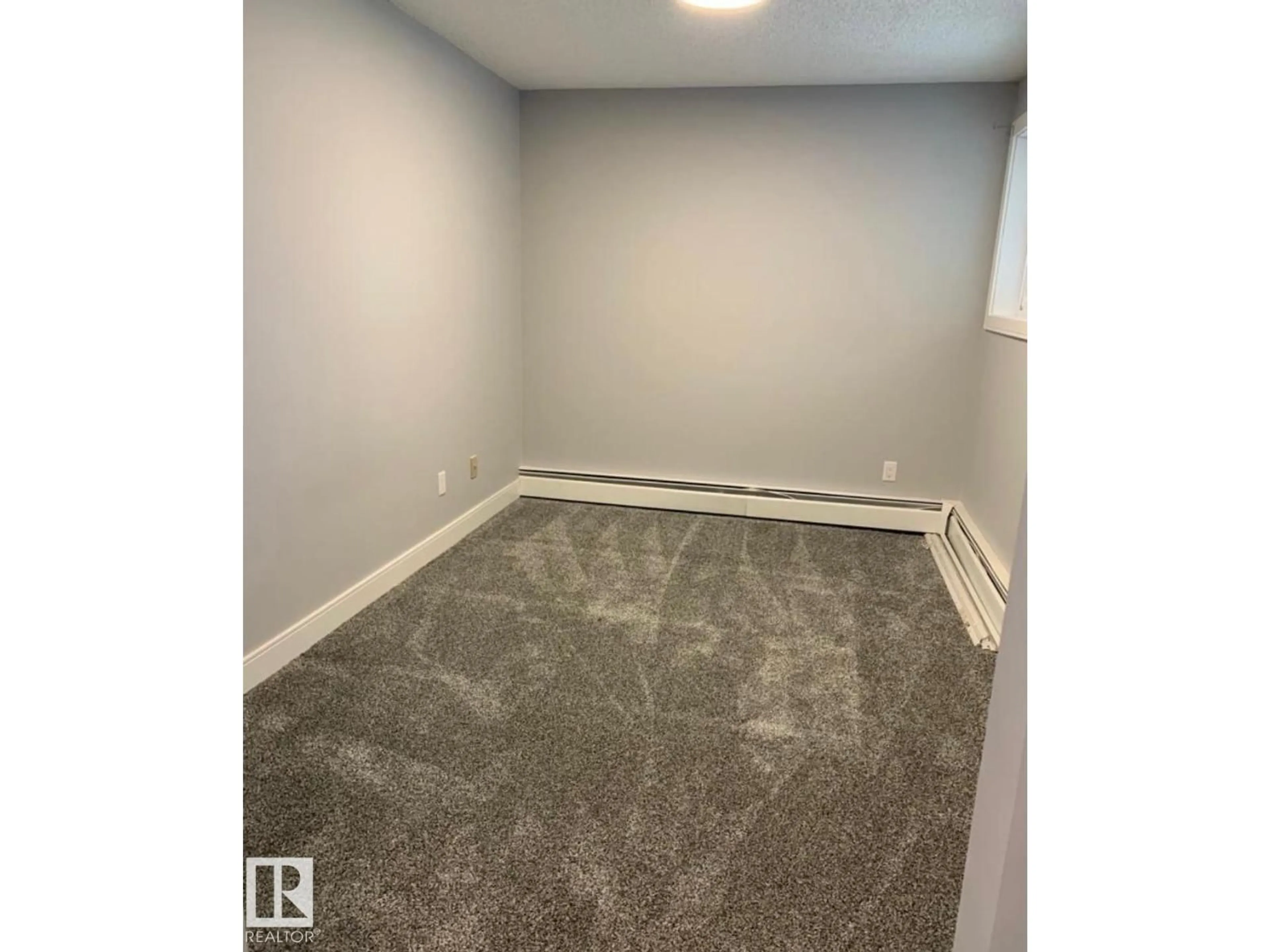 A pic of a room for 301 - 4810 MILL WOODS S, Edmonton Alberta T6L5N9