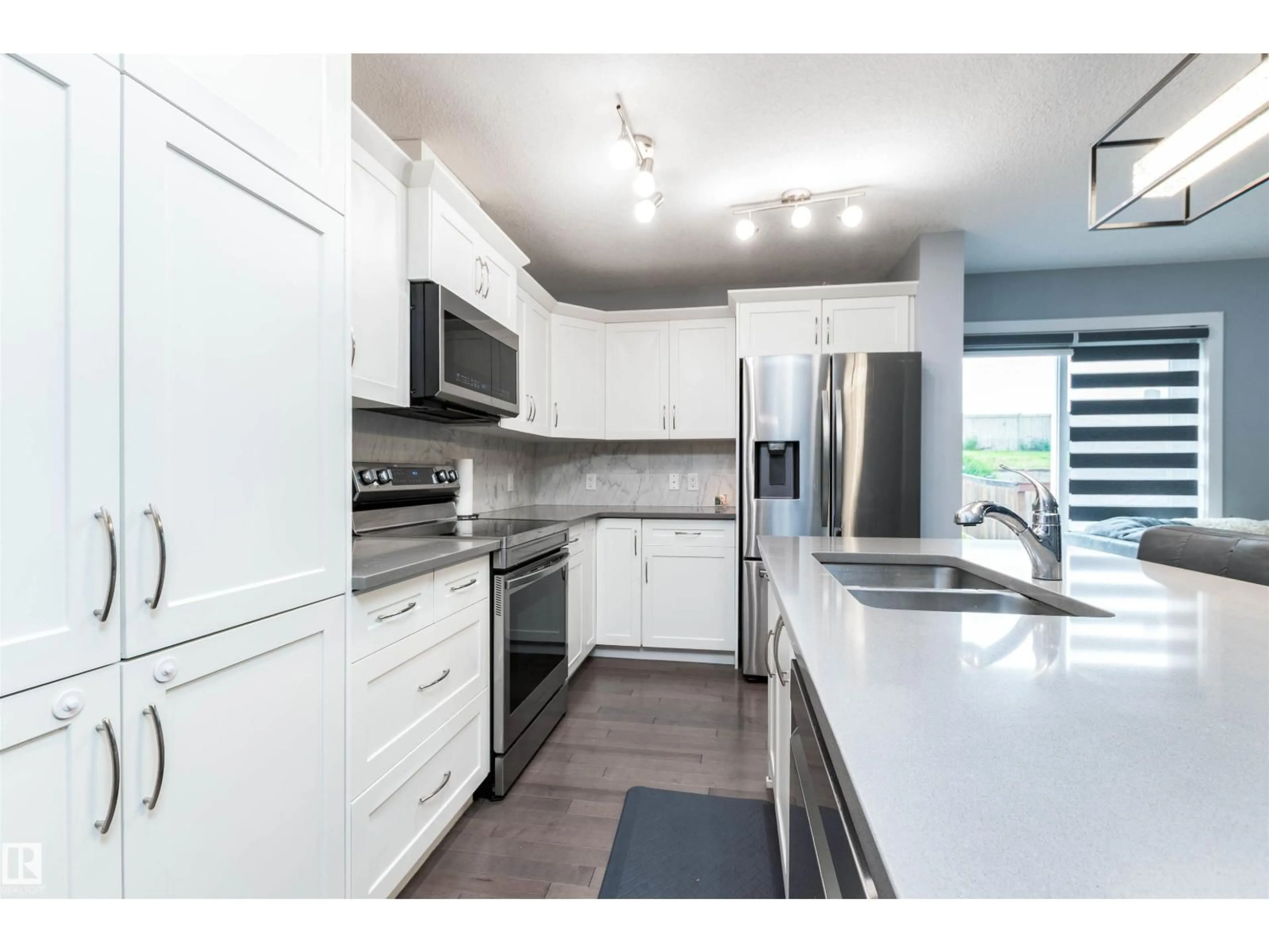 Unknown for 3518 9 ST, Edmonton Alberta T6T0S5