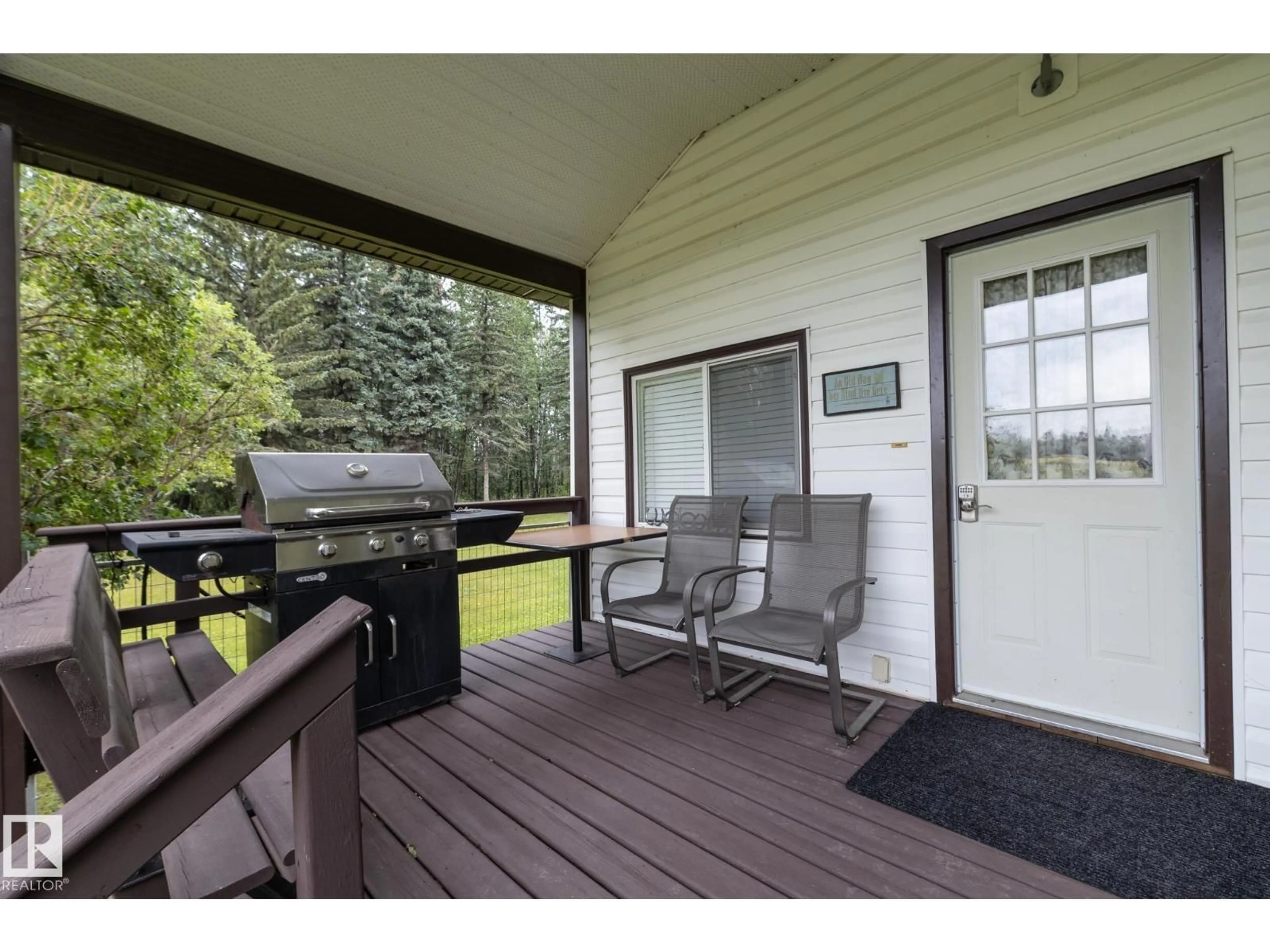 Patio, unknown for 624060 HI, Rural Woodlands County Alberta T0G1A0