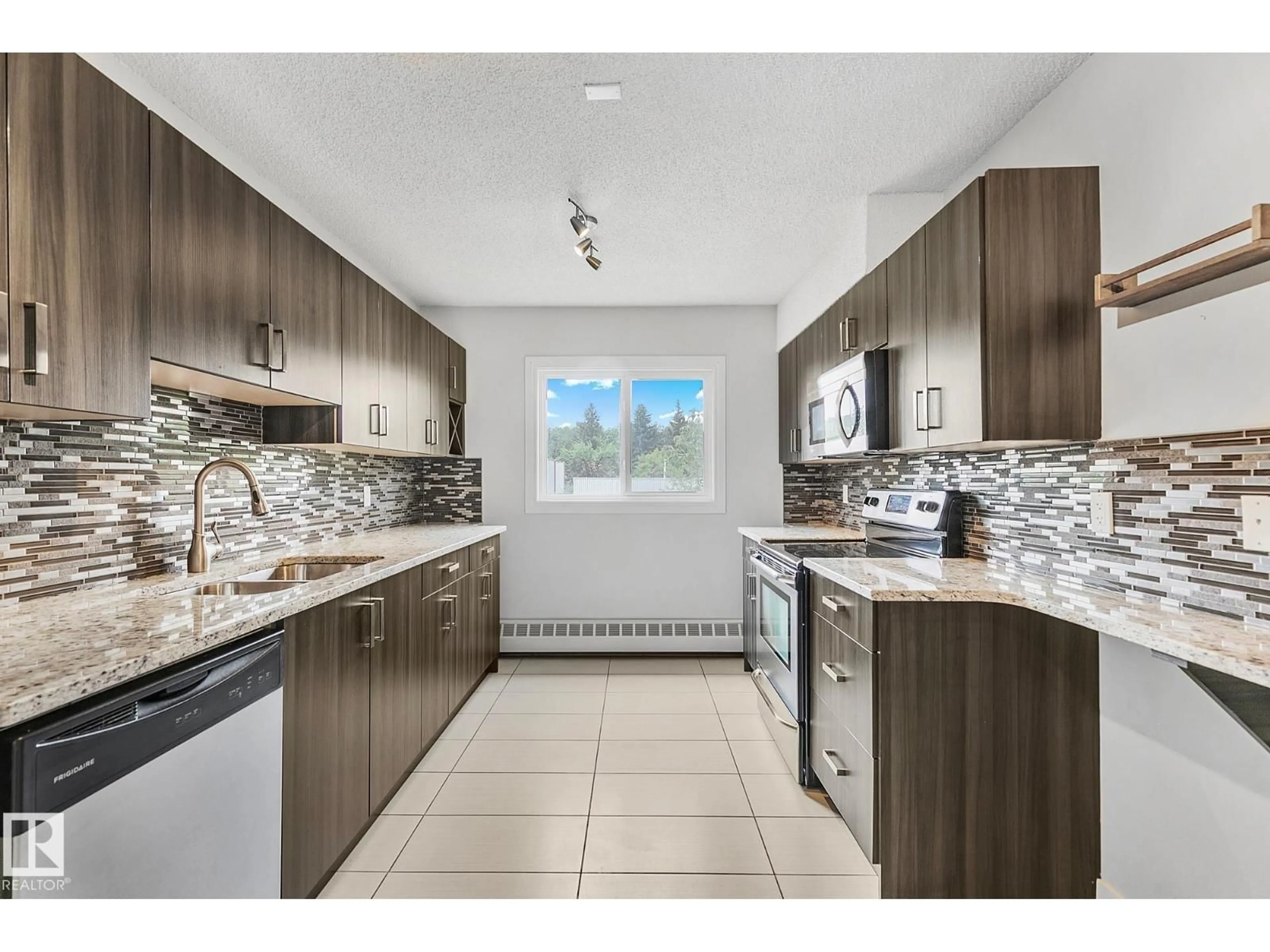 Unknown for #11 - 9630 82 AV, Edmonton Alberta T6C1A1