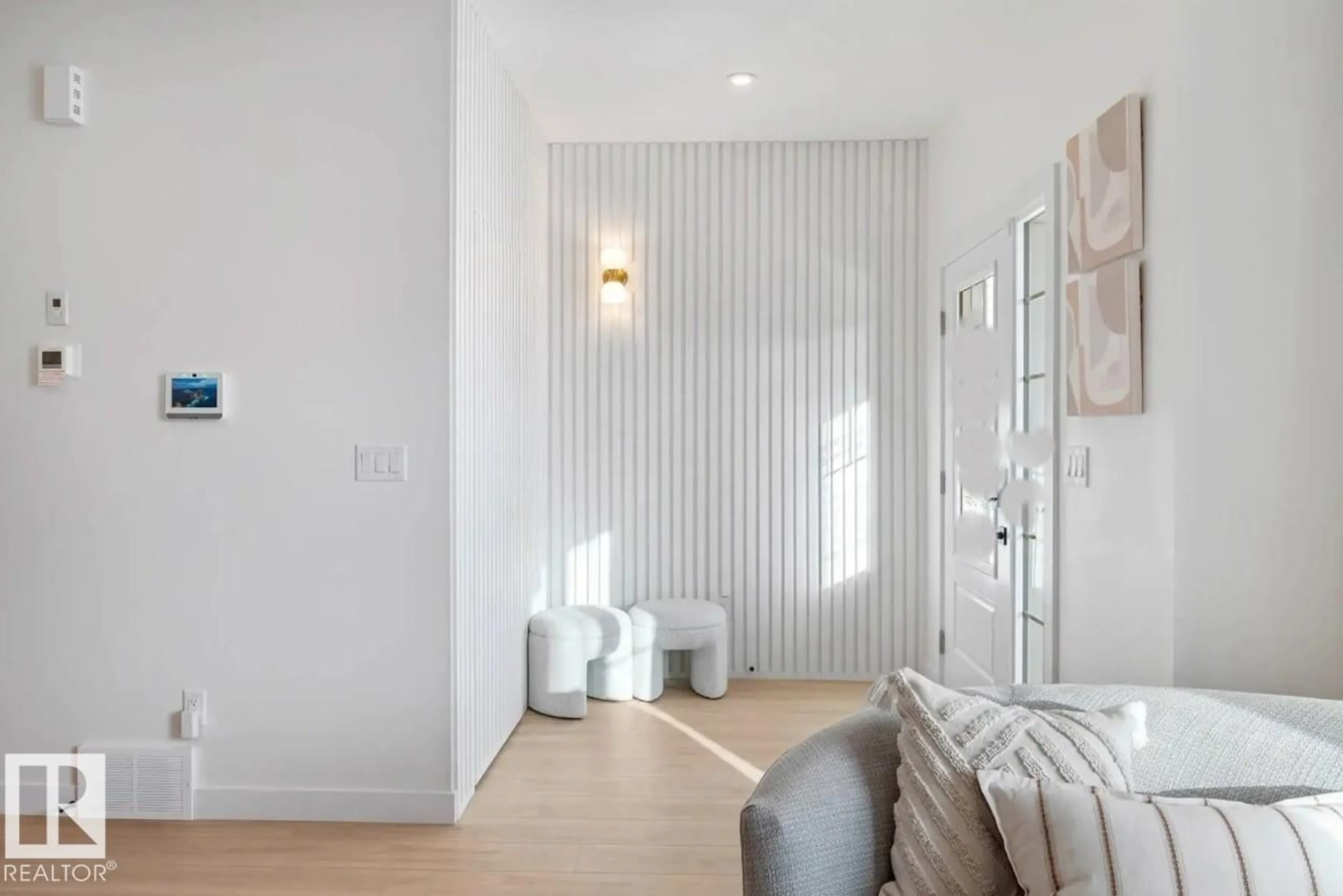 Indoor entryway for NW SW - 752 MATTSON DR, Edmonton Alberta T6X1A3