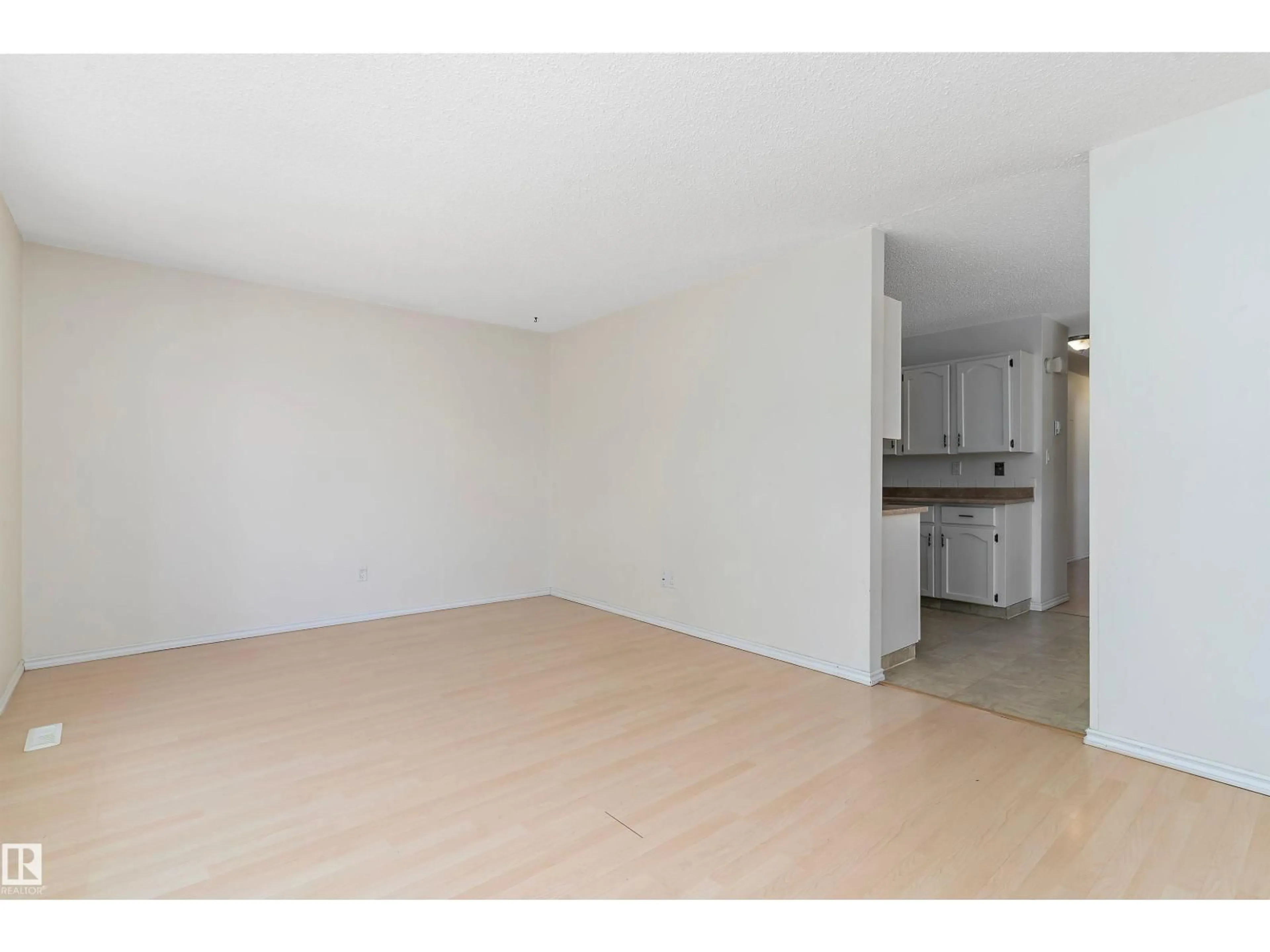 A pic of a room for 5708 52 ST, Wetaskiwin Alberta T9A2W6