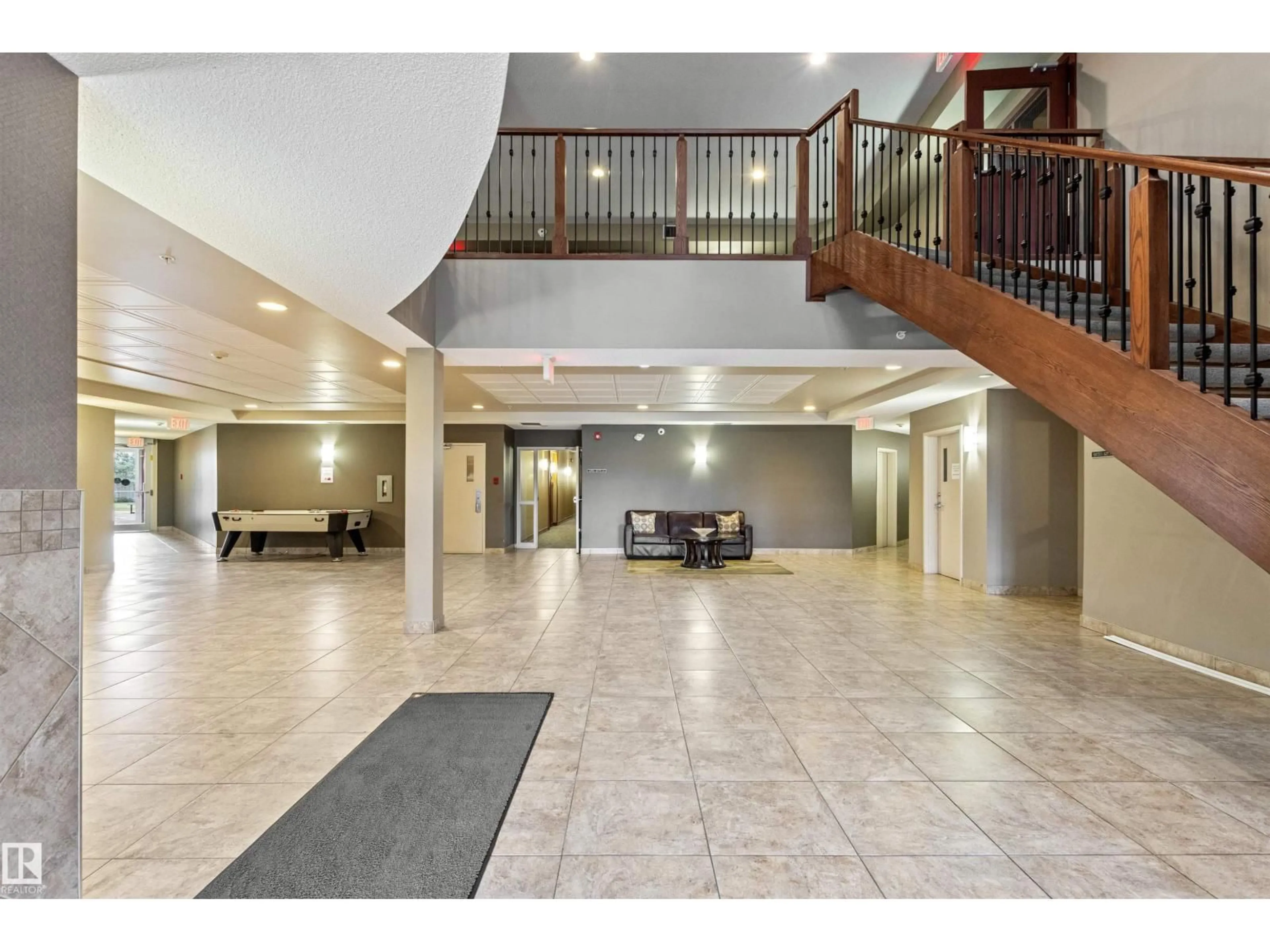 Indoor foyer for #436 - 263 MACEWAN RD, Edmonton Alberta T6W0C4
