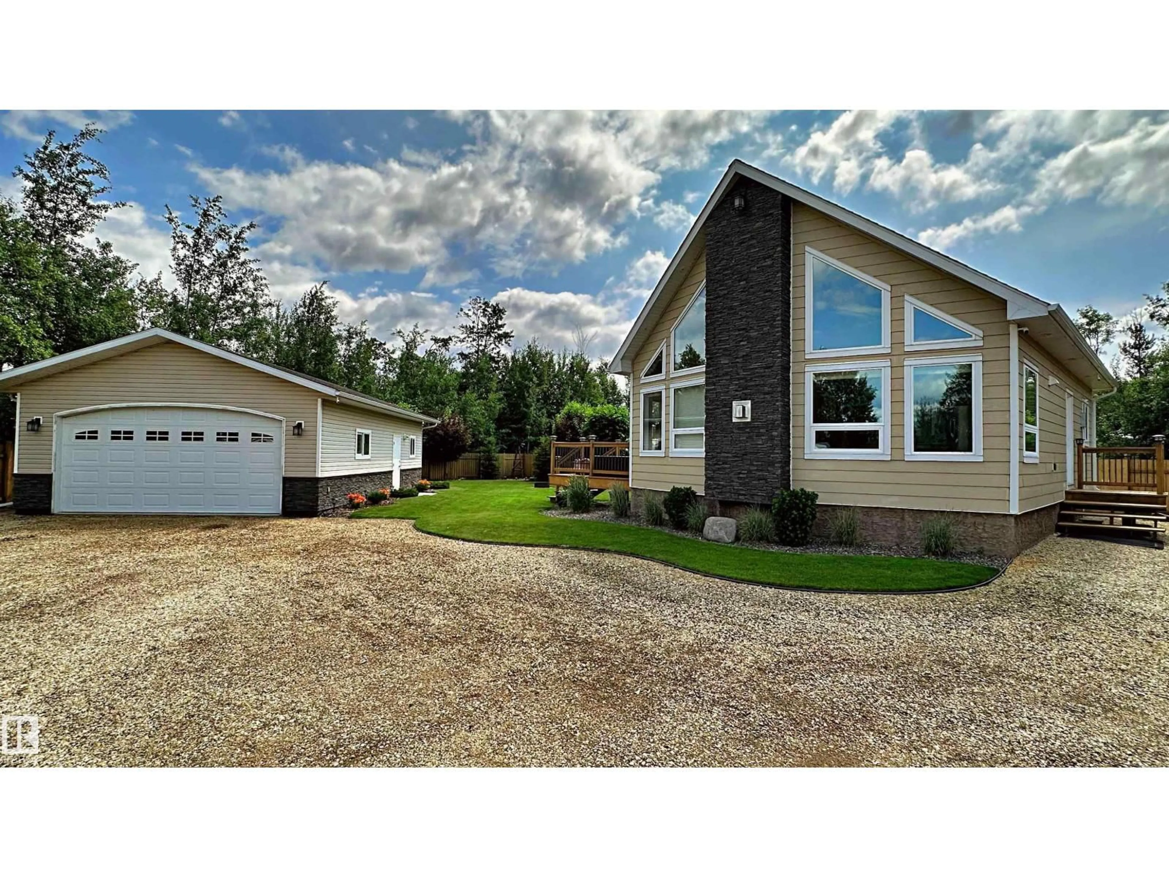Home with vinyl exterior material, unknown for 162 - 219 PEACE RIVER AVE, Rural Big Lakes M.D. Alberta T0G1J0