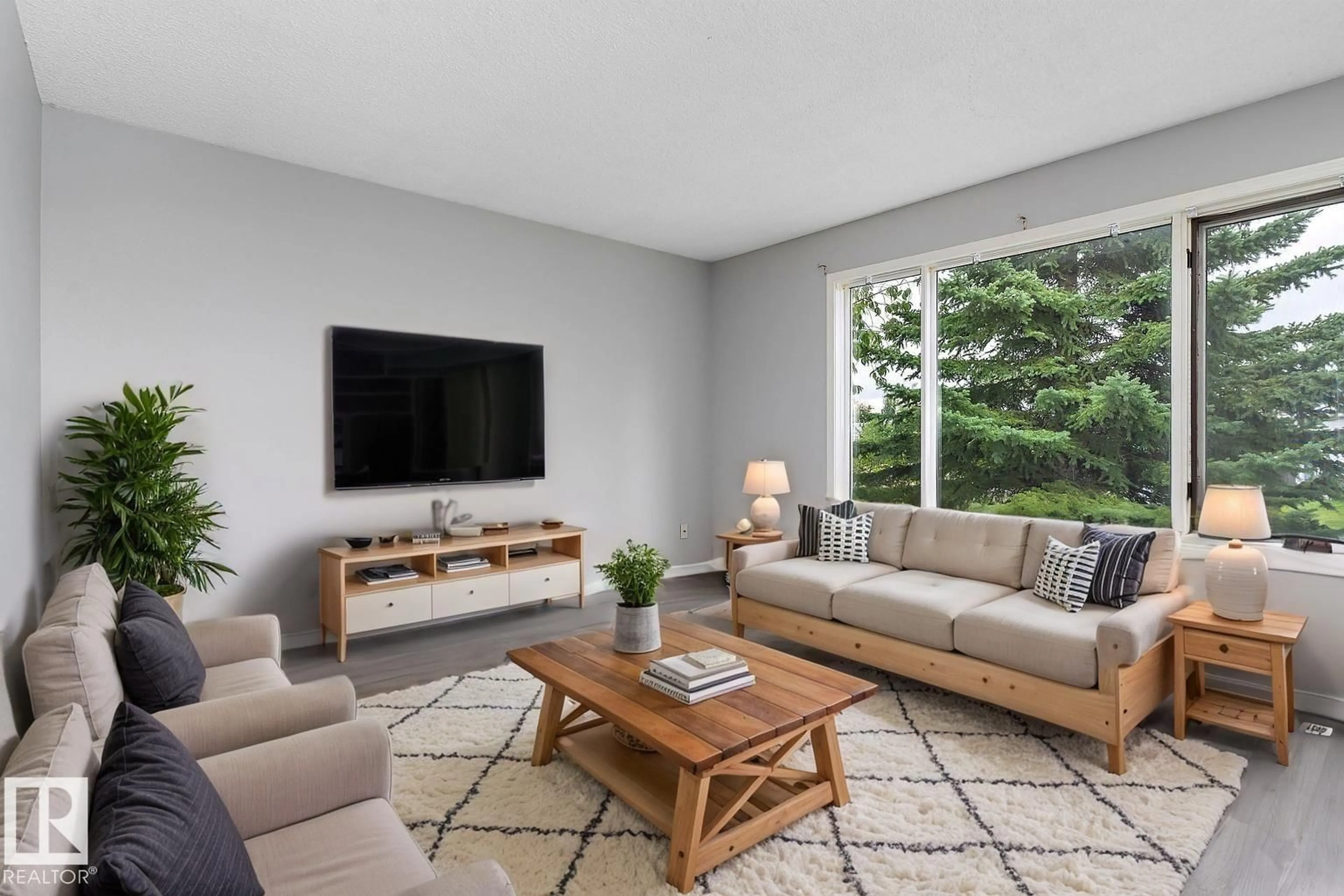 Living room with furniture, unknown for 756 JOHNS RD, Edmonton Alberta T6L6P2