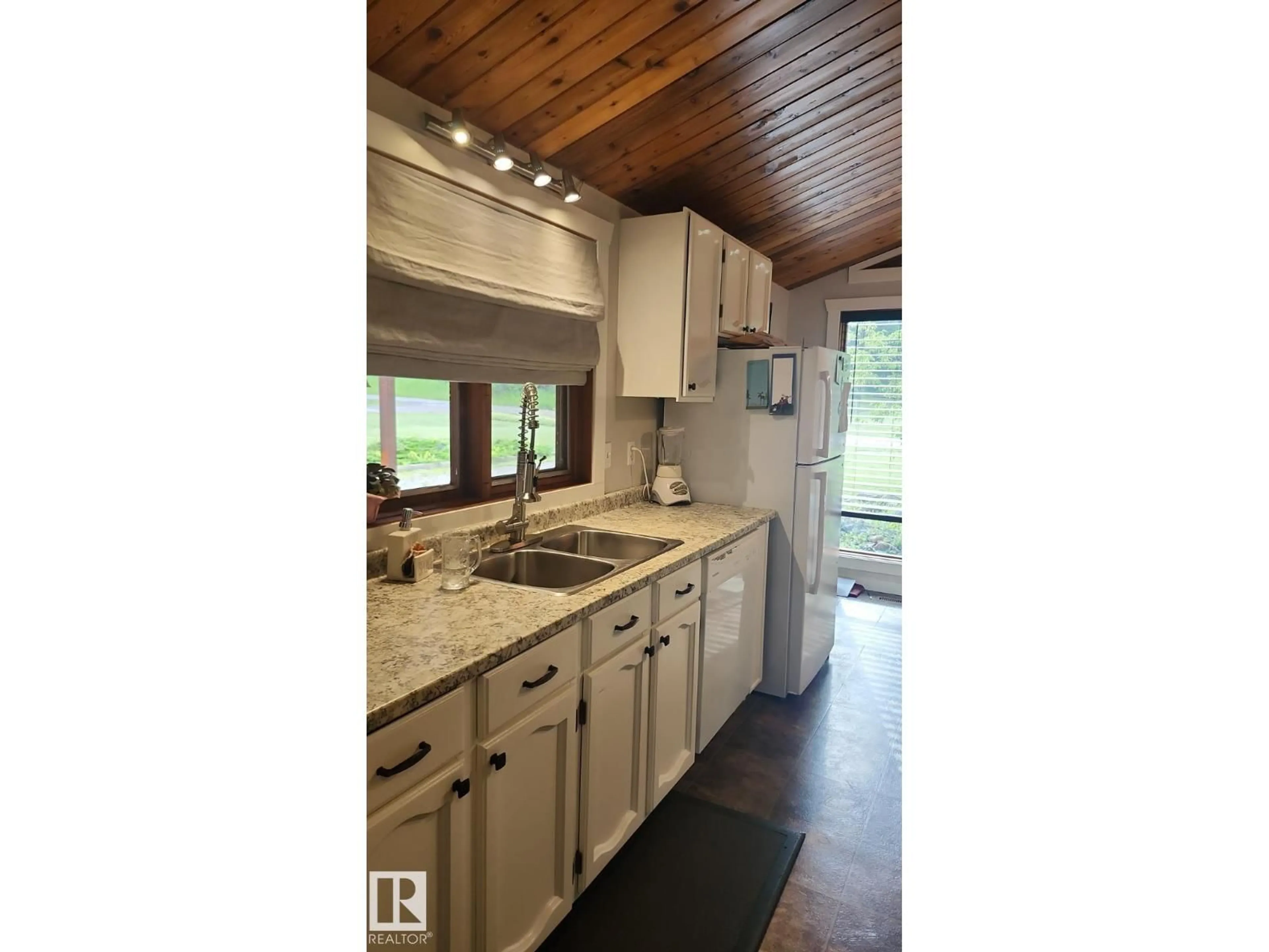 Open concept kitchen, unknown for 4921 CENTRE ST, Brule Alberta T0E0C0