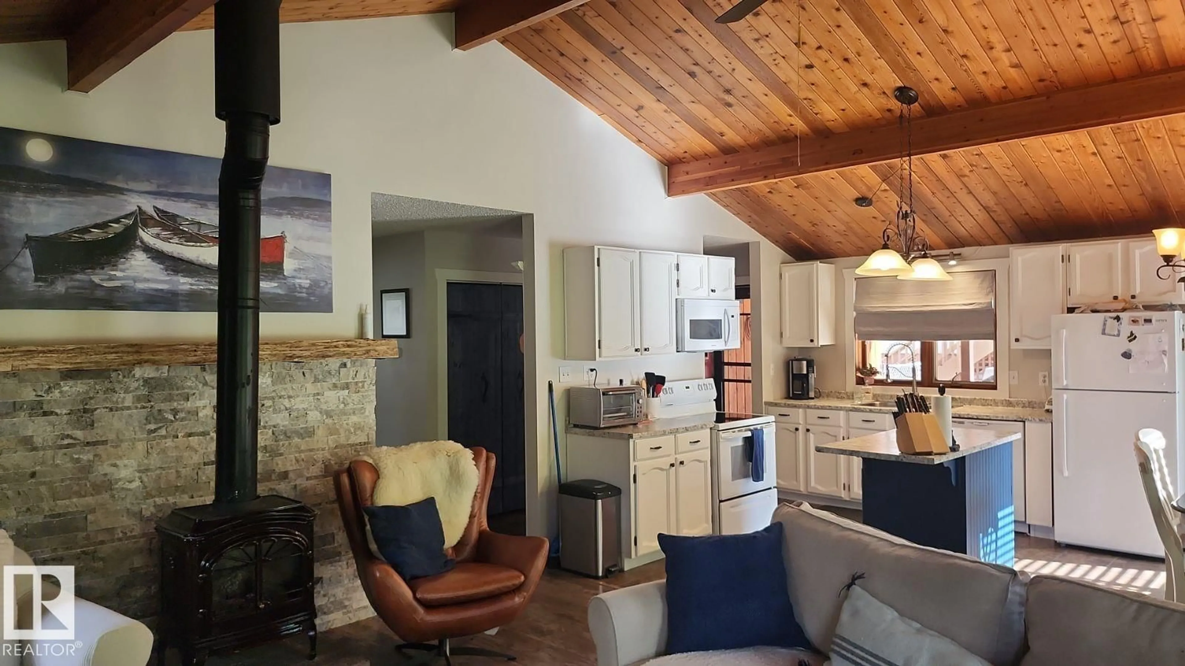 Open concept kitchen, unknown for 4921 CENTRE ST, Brule Alberta T0E0C0