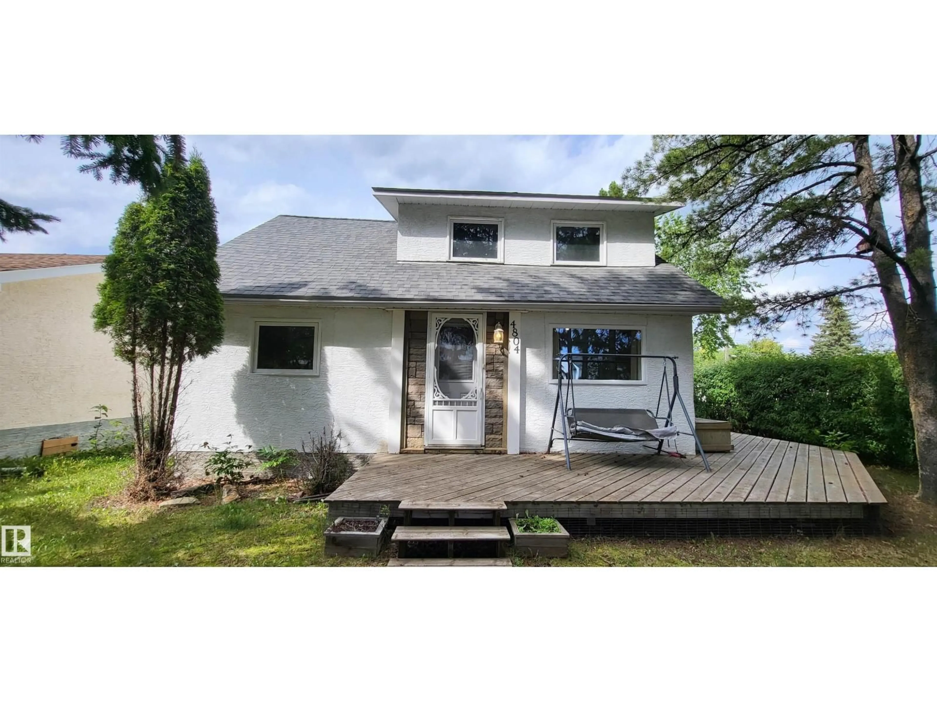 Home with vinyl exterior material, unknown for 4804 47 AV, Drayton Valley Alberta T7A1J1