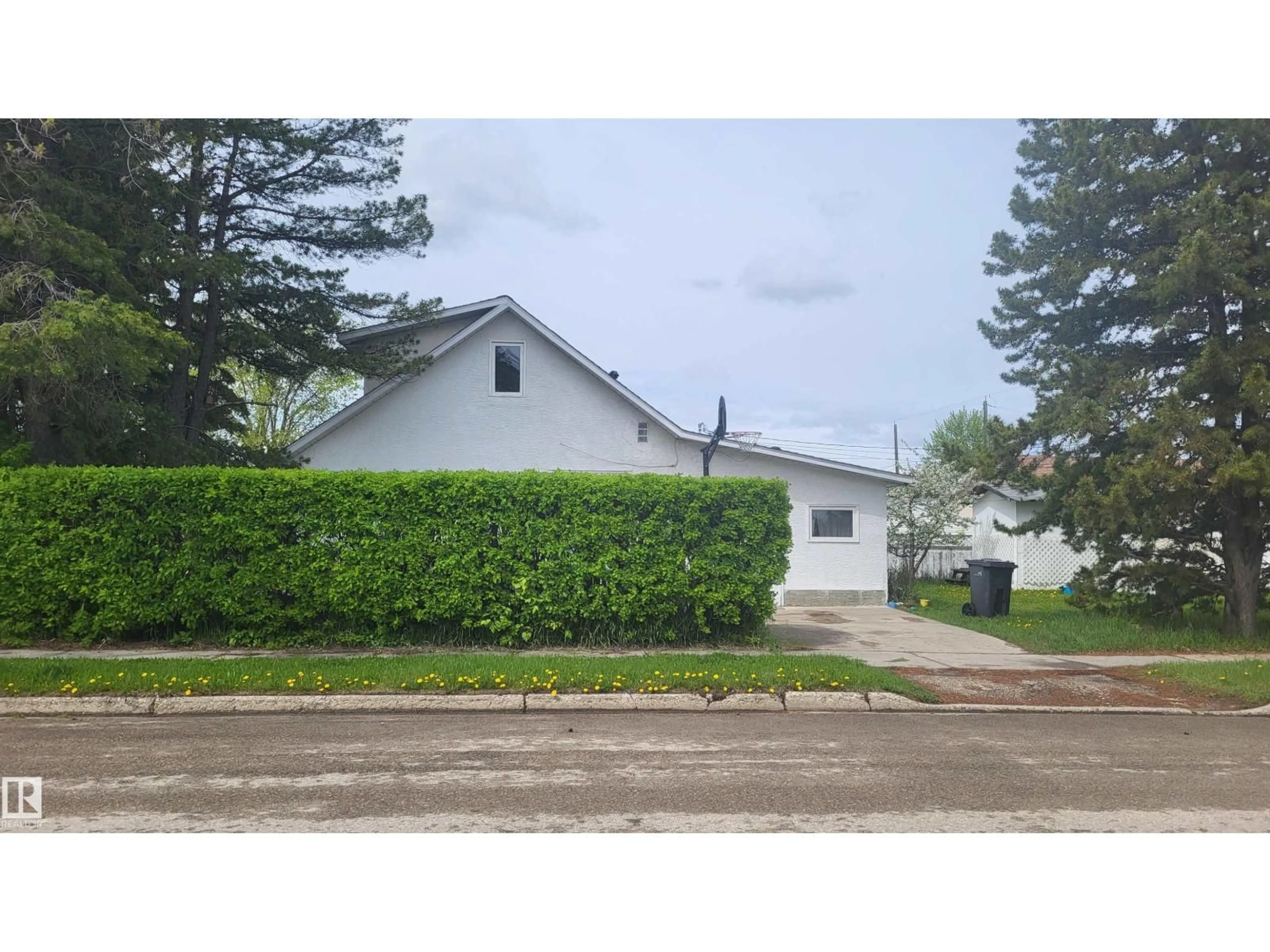 Unknown for 4804 47 AV, Drayton Valley Alberta T7A1J1