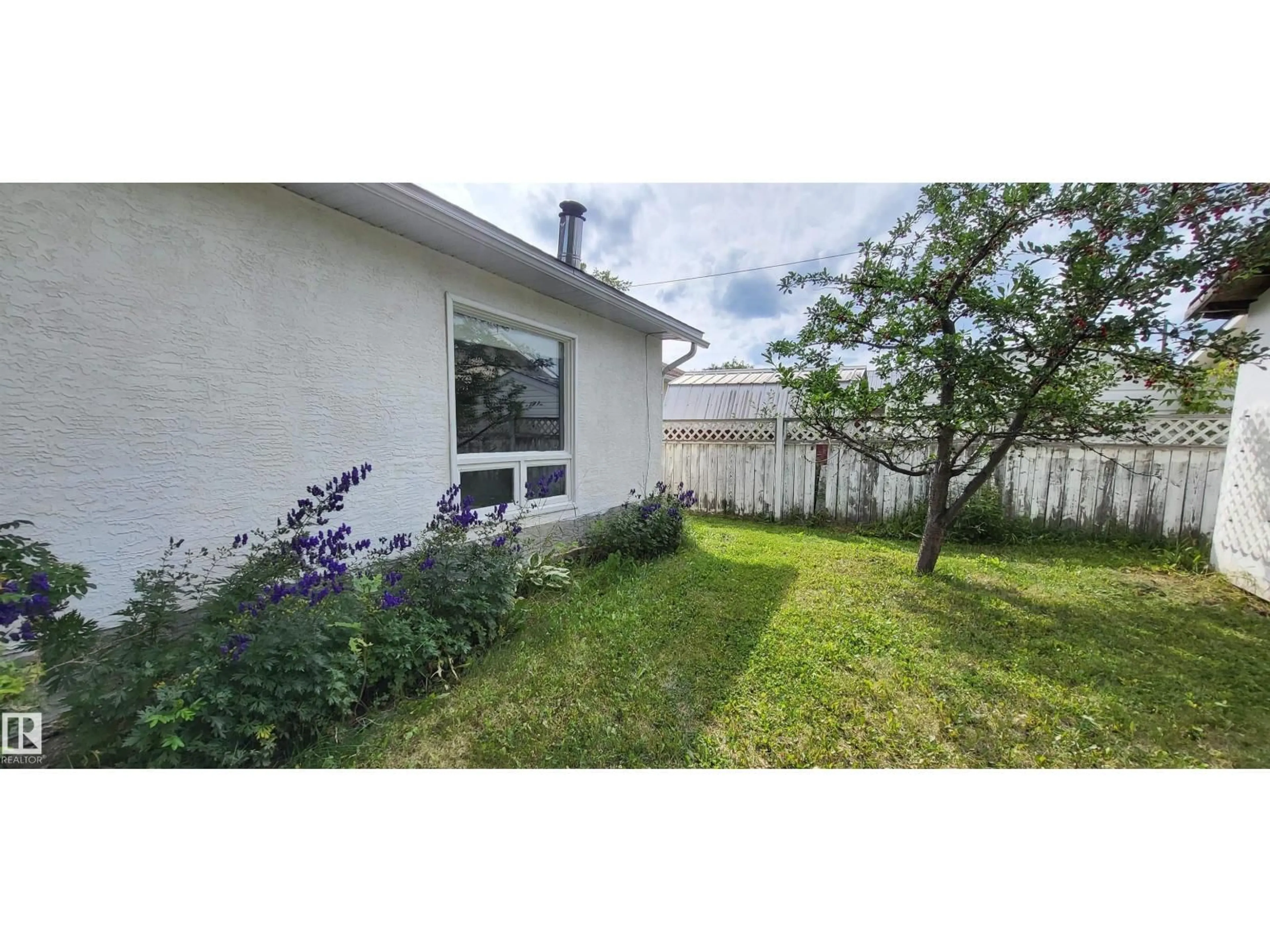 Unknown for 4804 47 AV, Drayton Valley Alberta T7A1J1