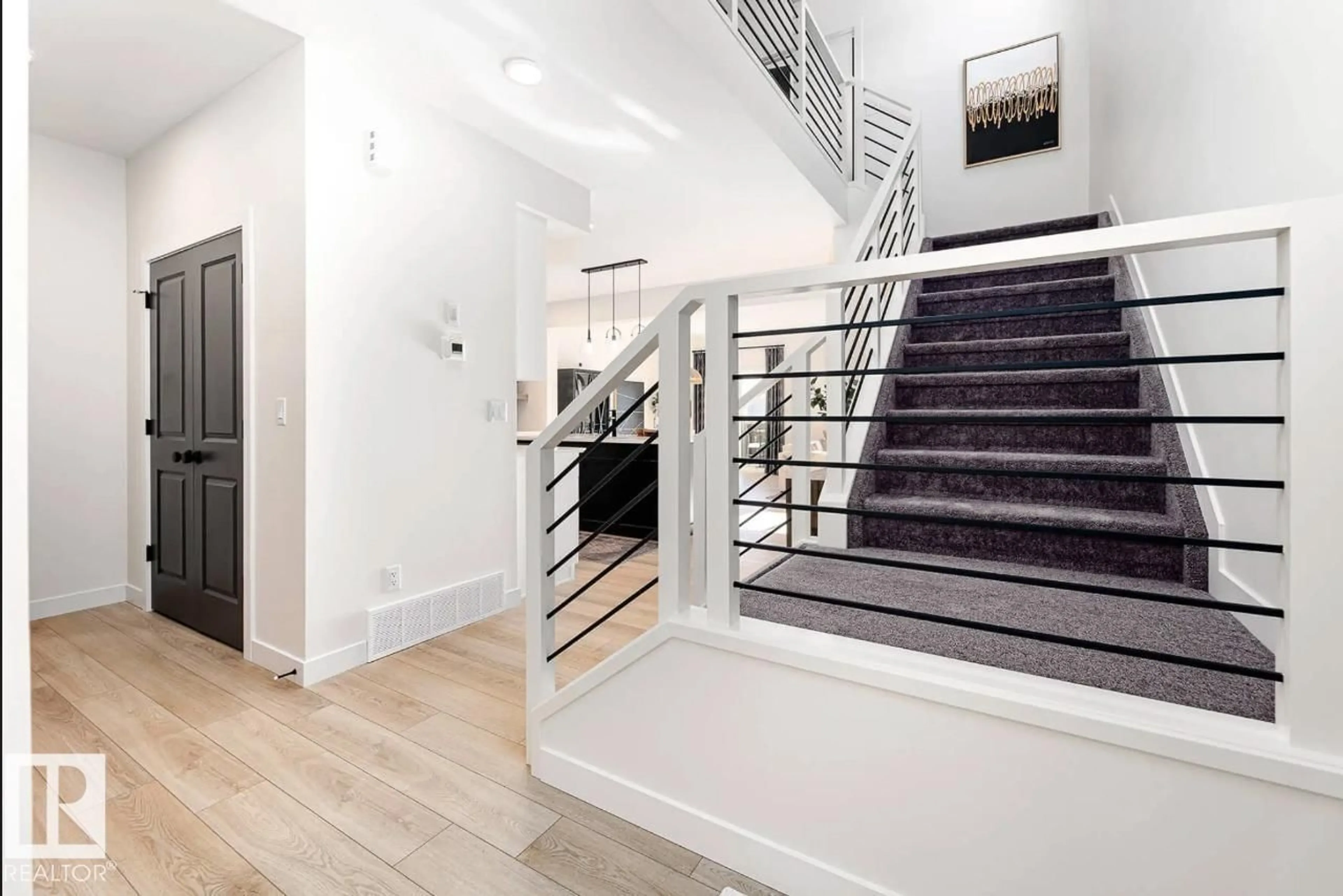 Stairs for 22607 90 AV, Edmonton Alberta T5T7X1