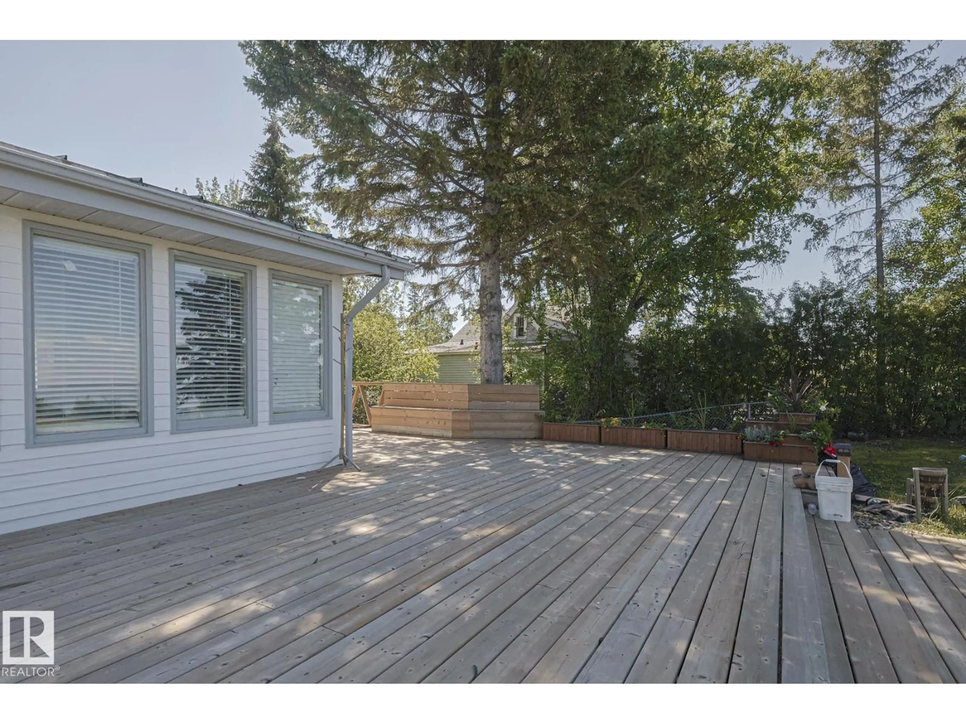 Patio, forest/trees view for 9 GIBBONS AV, Rural Parkland County Alberta T0E2Y0