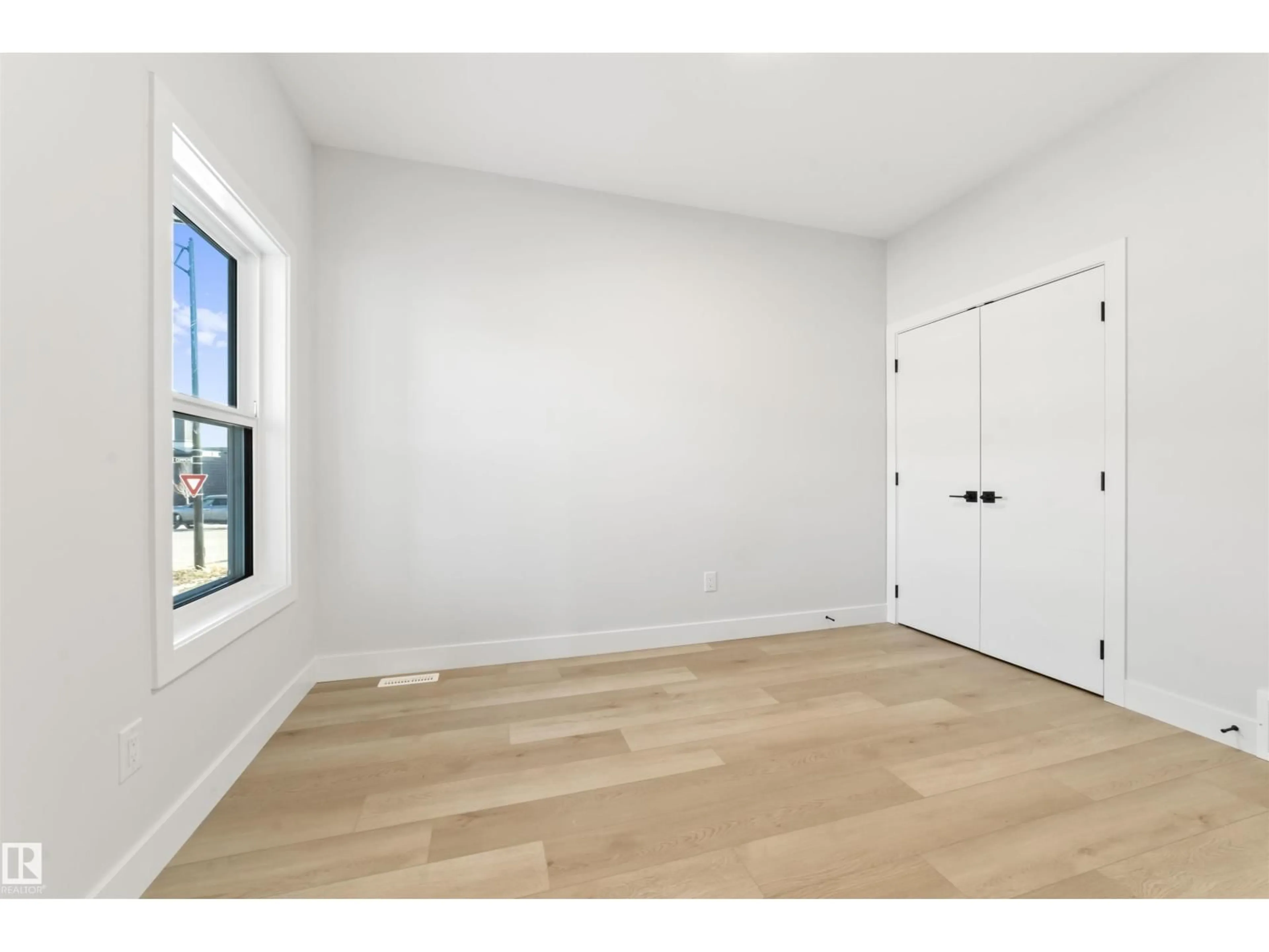 A pic of a room for 204 CAVANAGH COMMON, Edmonton Alberta T6W4H4