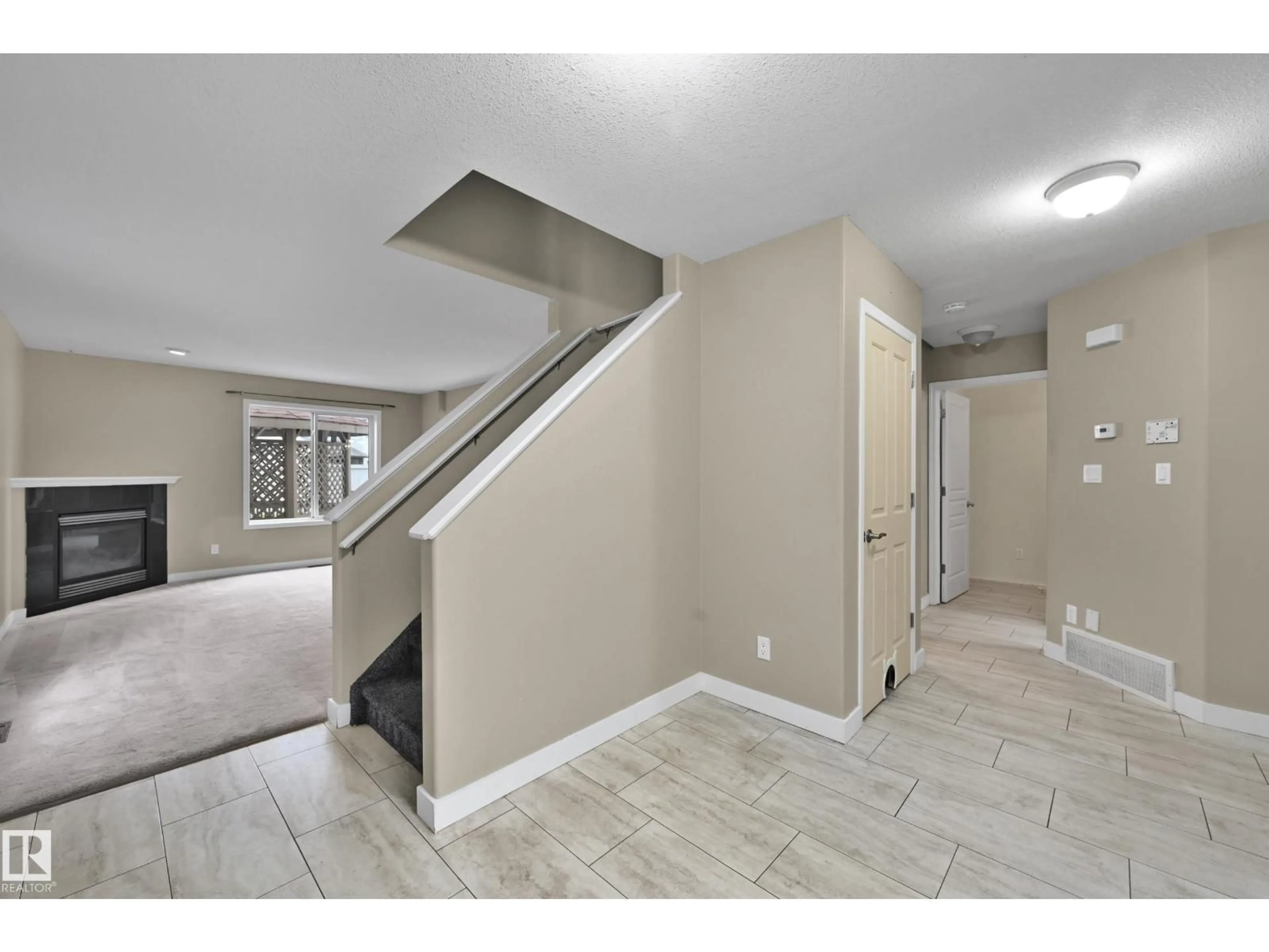 Unknown for 638 LEGER WY, Edmonton Alberta T6R0C1