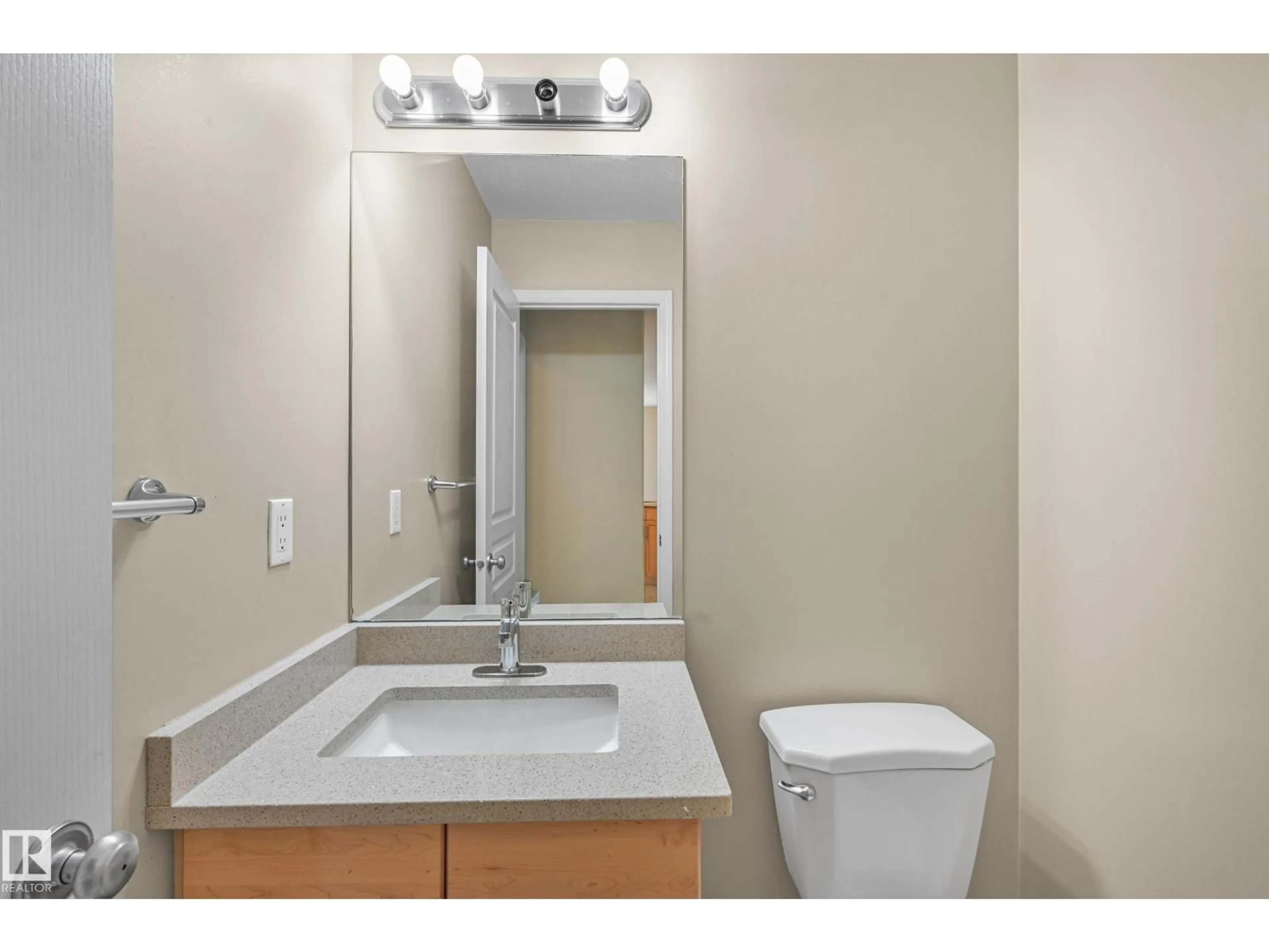 Standard bathroom, unknown for 638 LEGER WY, Edmonton Alberta T6R0C1