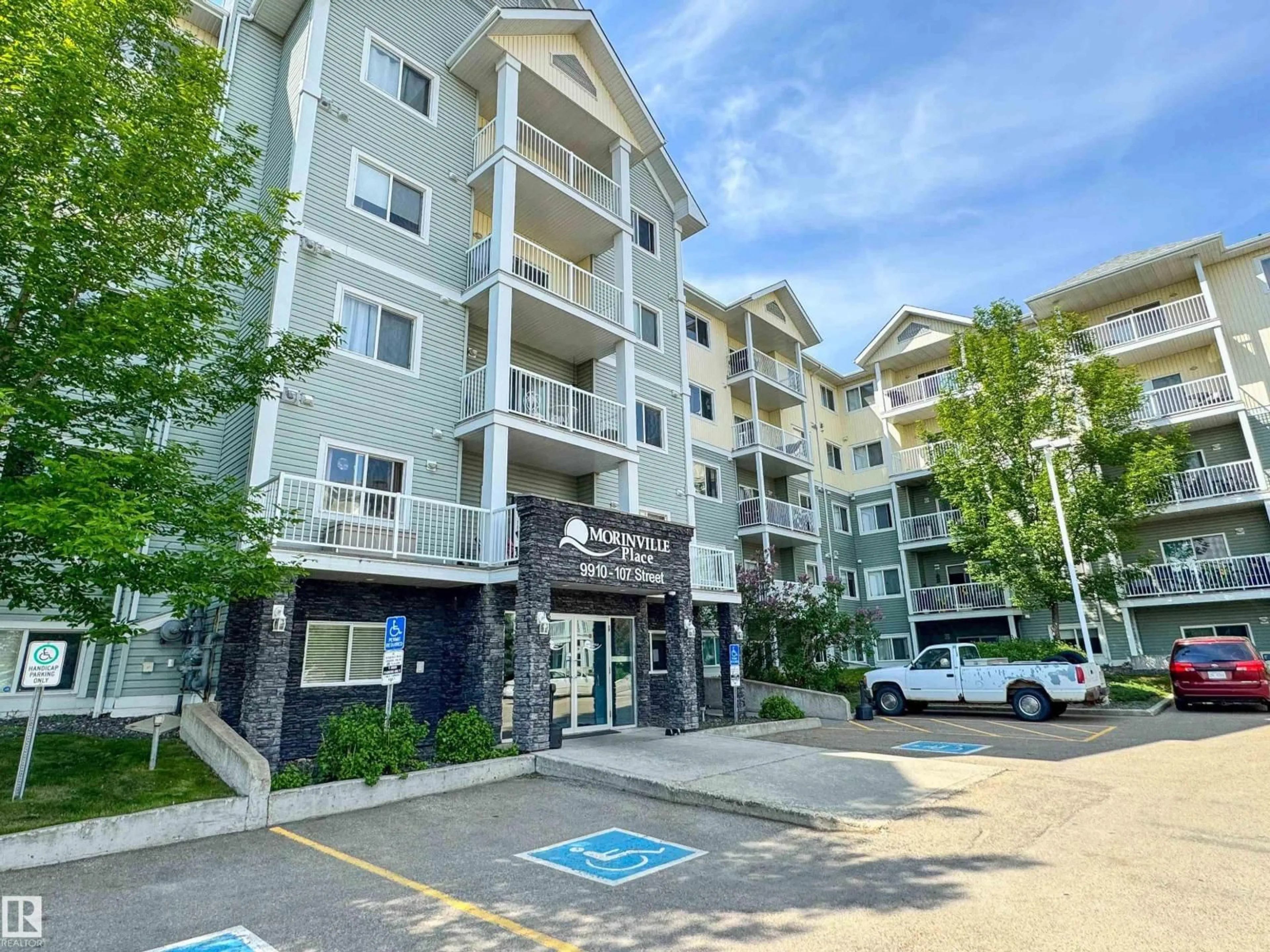Unknown for 524 - 9910 107 ST, Morinville Alberta T8R0A3