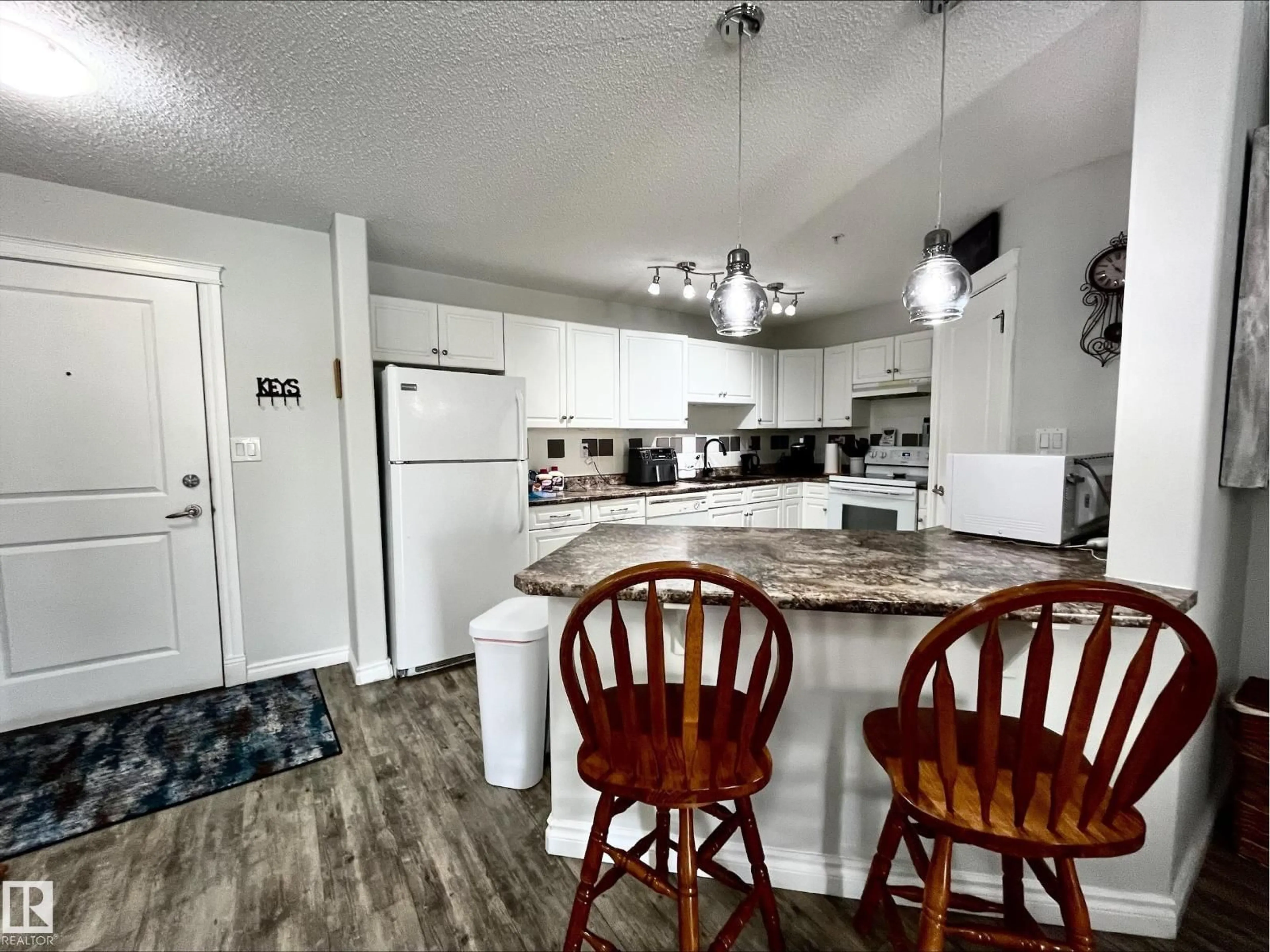 Open concept kitchen, unknown for 204B SPRUCE RIDGE DR, Spruce Grove Alberta T7X4P4