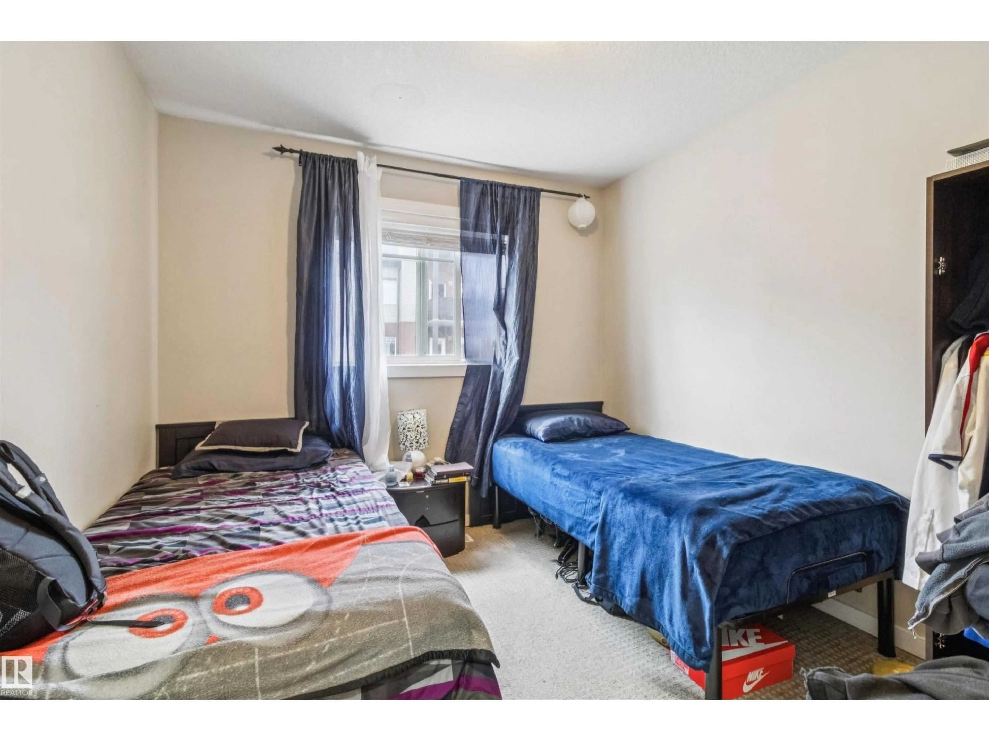A pic of a room for #33 - 9515 160 AV, Edmonton Alberta T5Z0M4