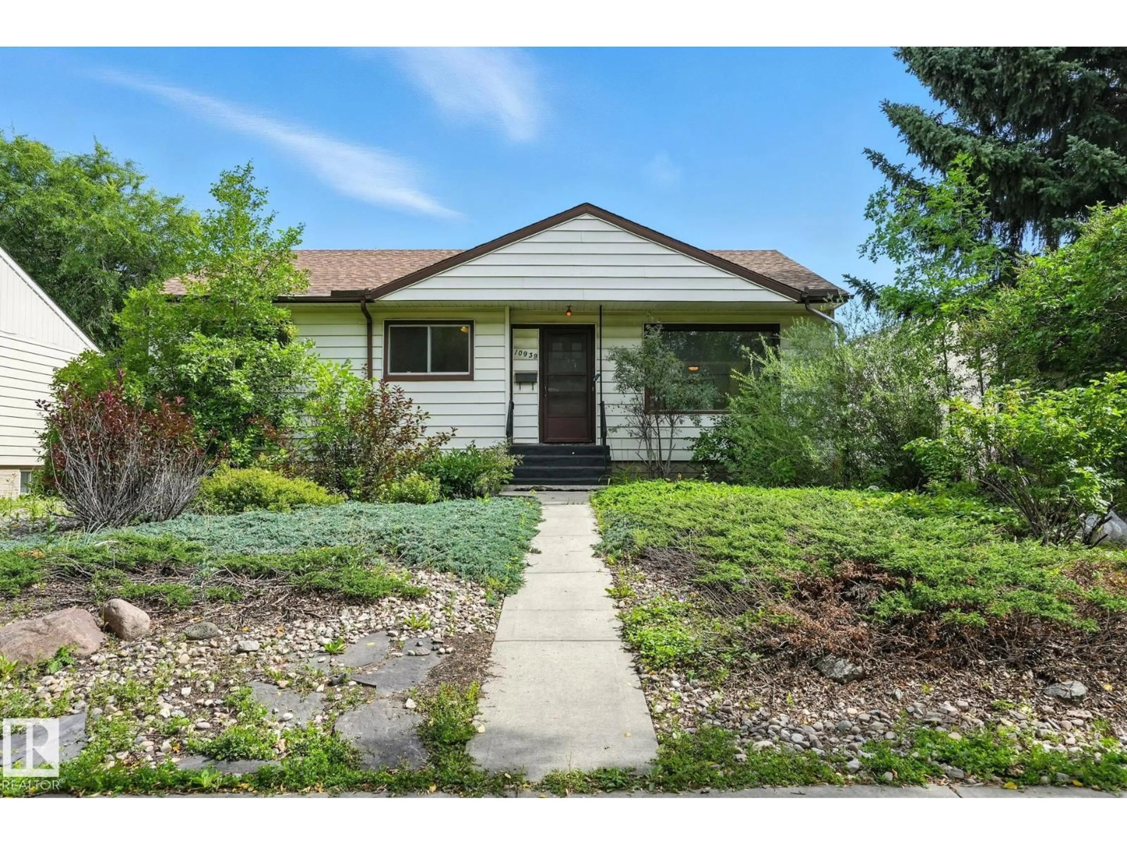 Unknown for NW - 10939 148 ST, Edmonton Alberta T5N3H6