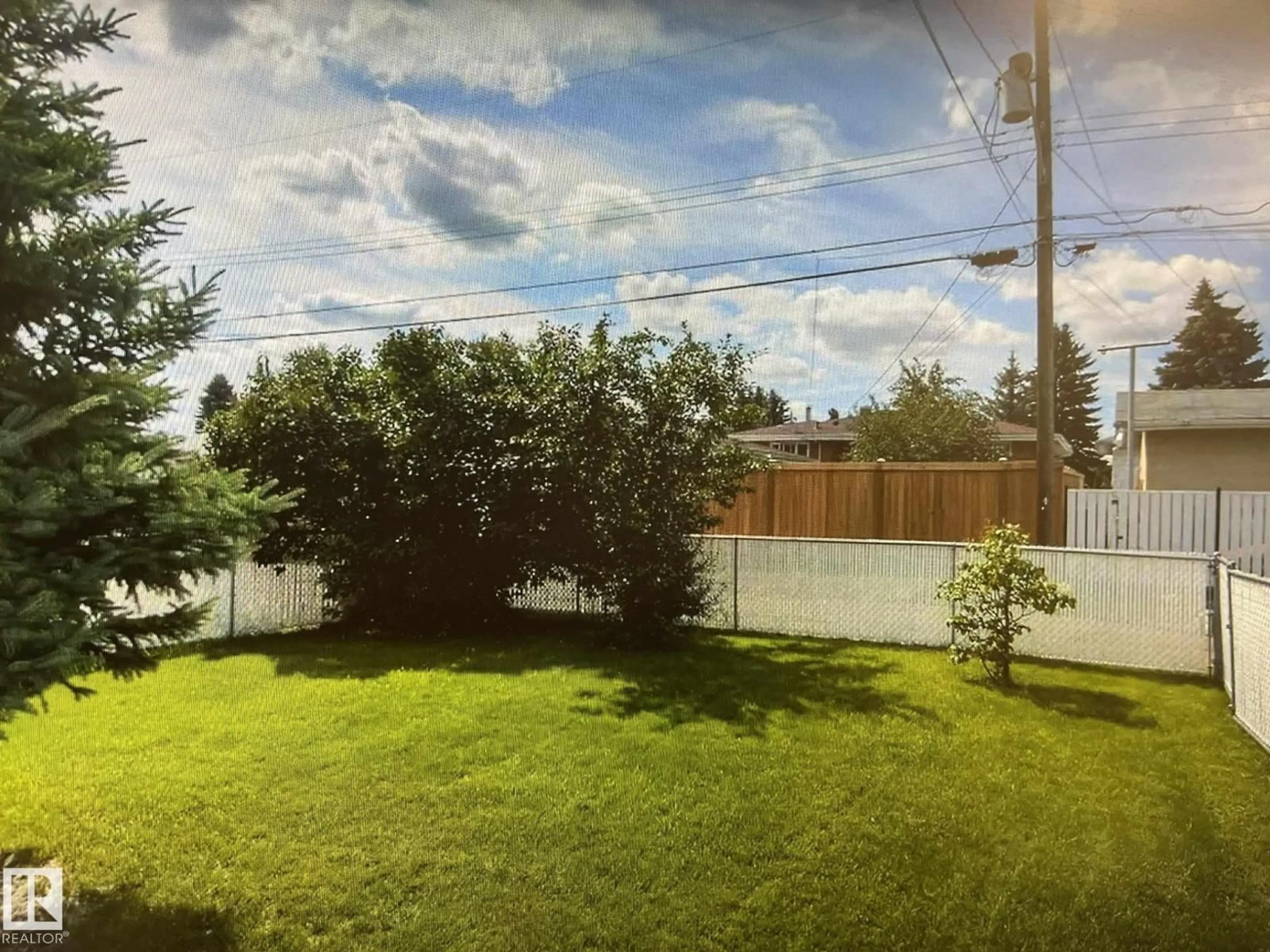 A pic from outside/outdoor area/front of a property/back of a property/a pic from drone, unknown for NW - 12904 95 ST, Edmonton Alberta T5E3Y1