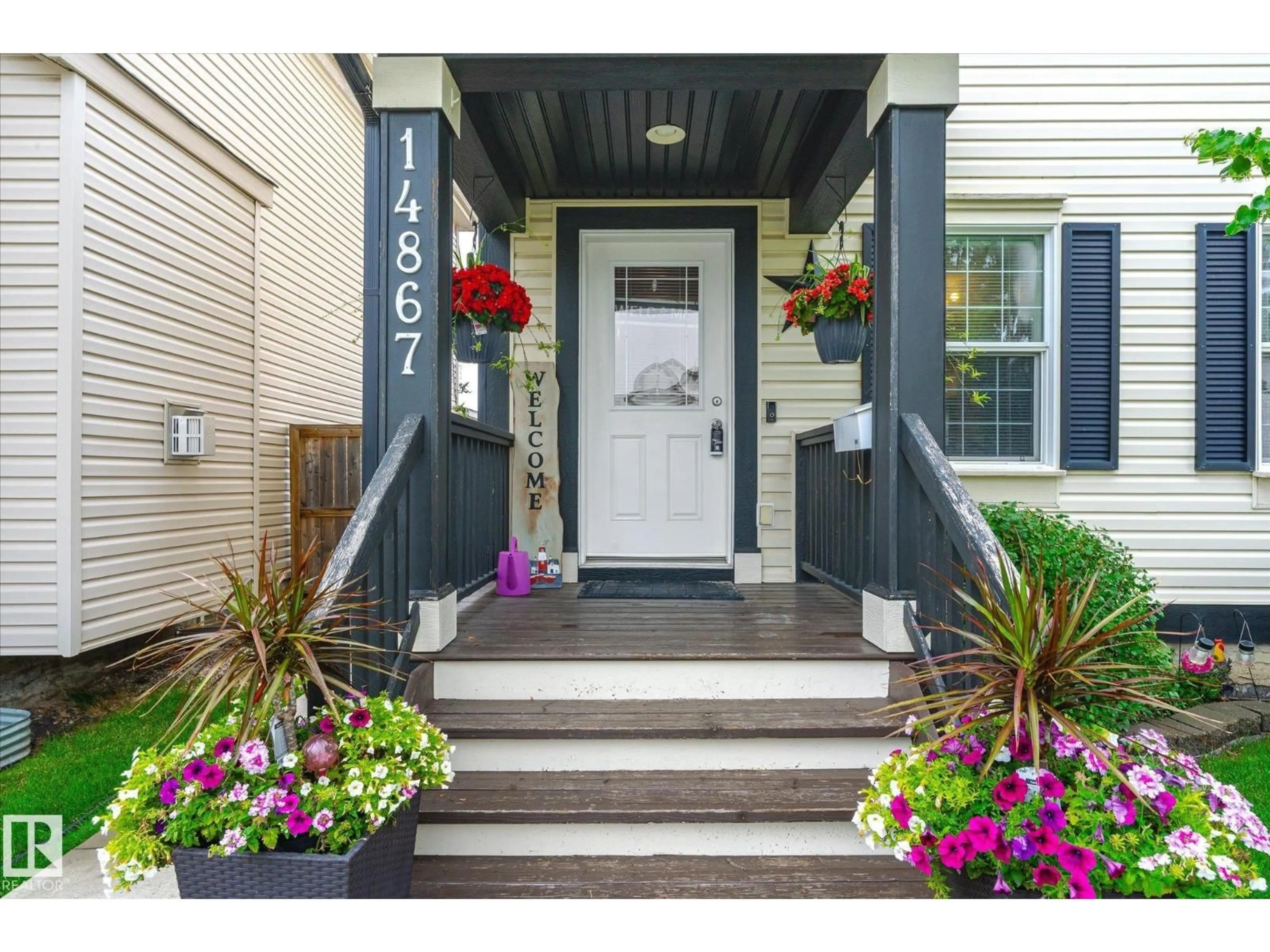 Indoor entryway for NW - 14867 141 ST, Edmonton Alberta T6V1S5