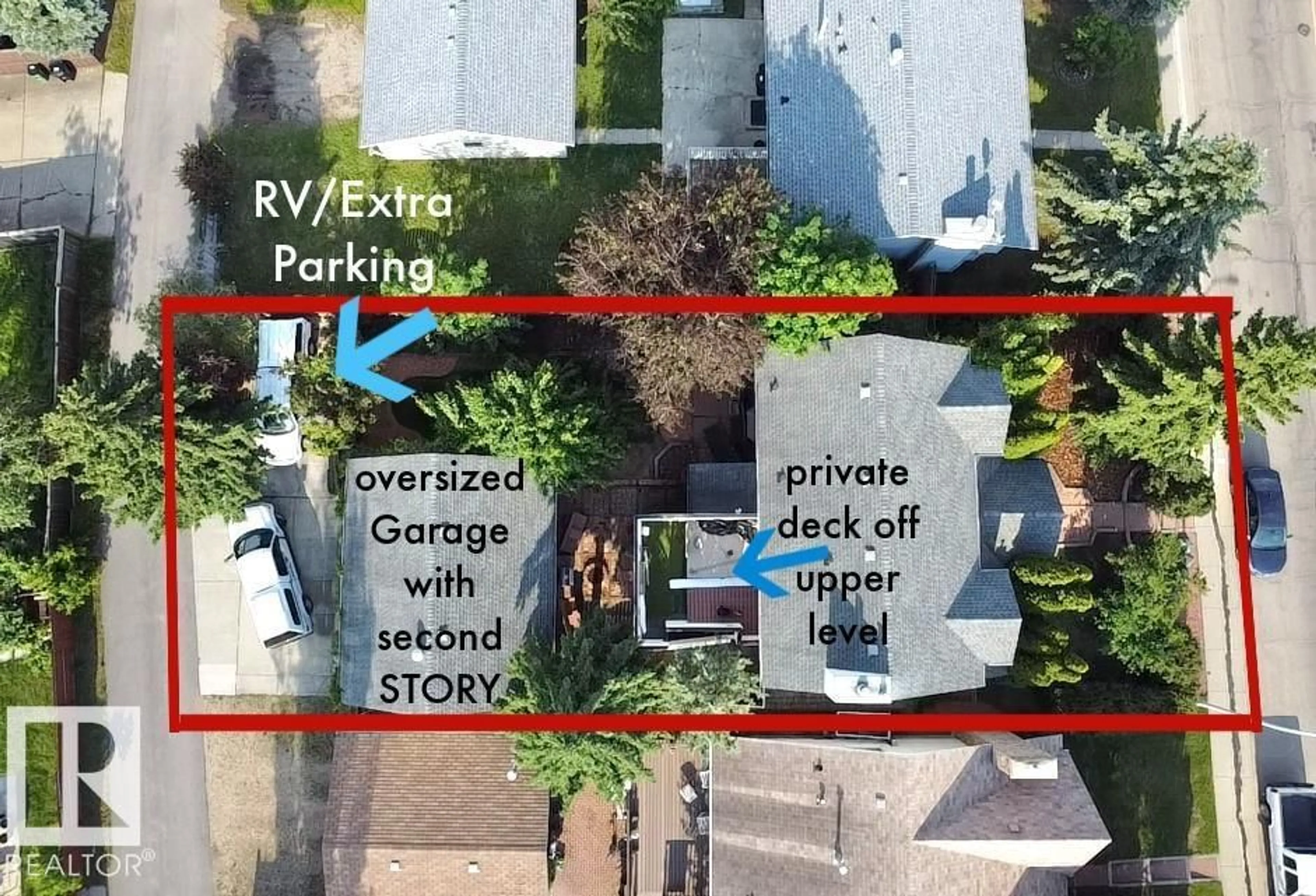 A pic from outside/outdoor area/front of a property/back of a property/a pic from drone, street for 18516 97A AV, Edmonton Alberta T5T3J4