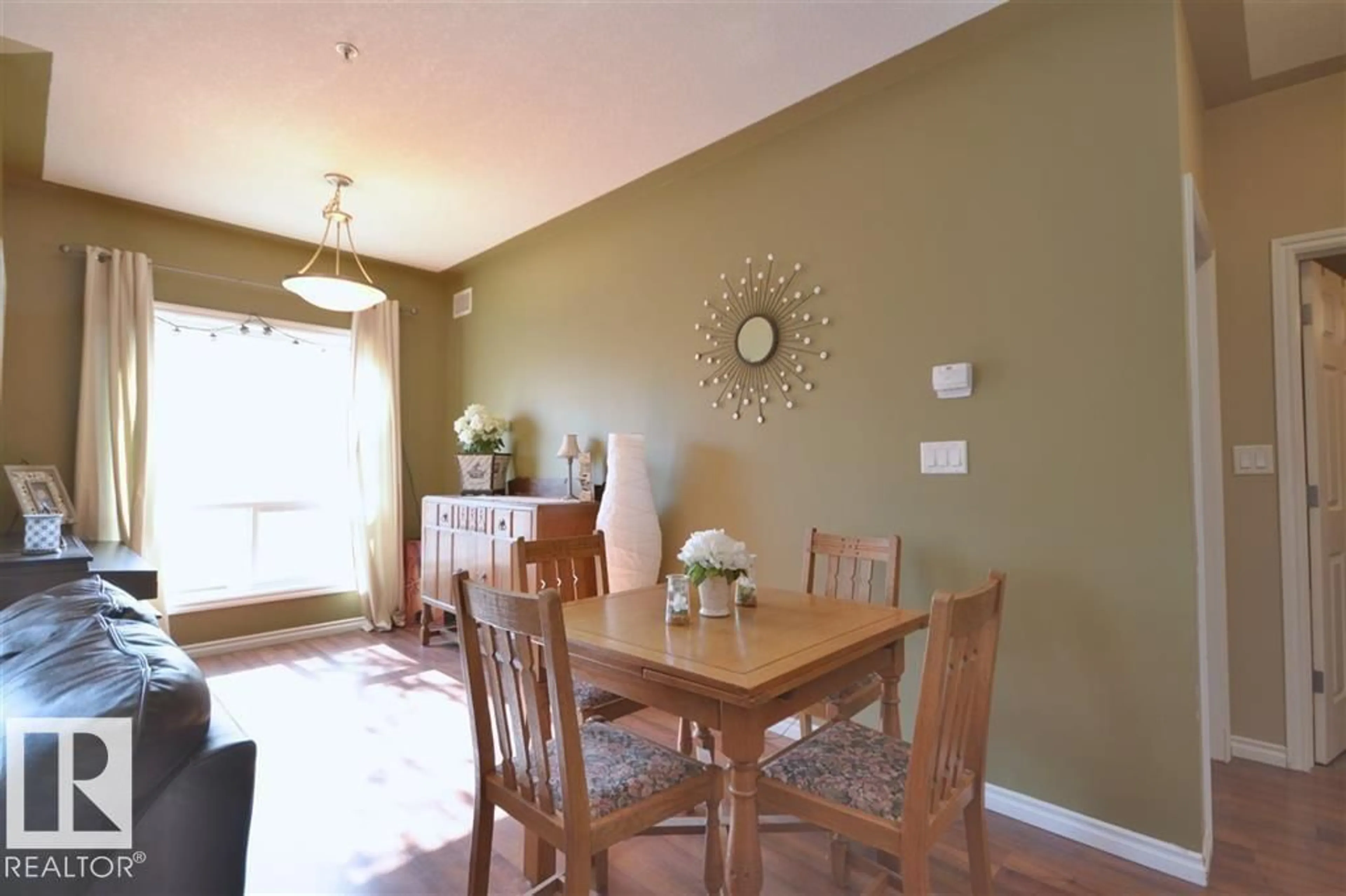 Dining room, unknown for 310 - 10606 102 AV, Edmonton Alberta T5J5E9