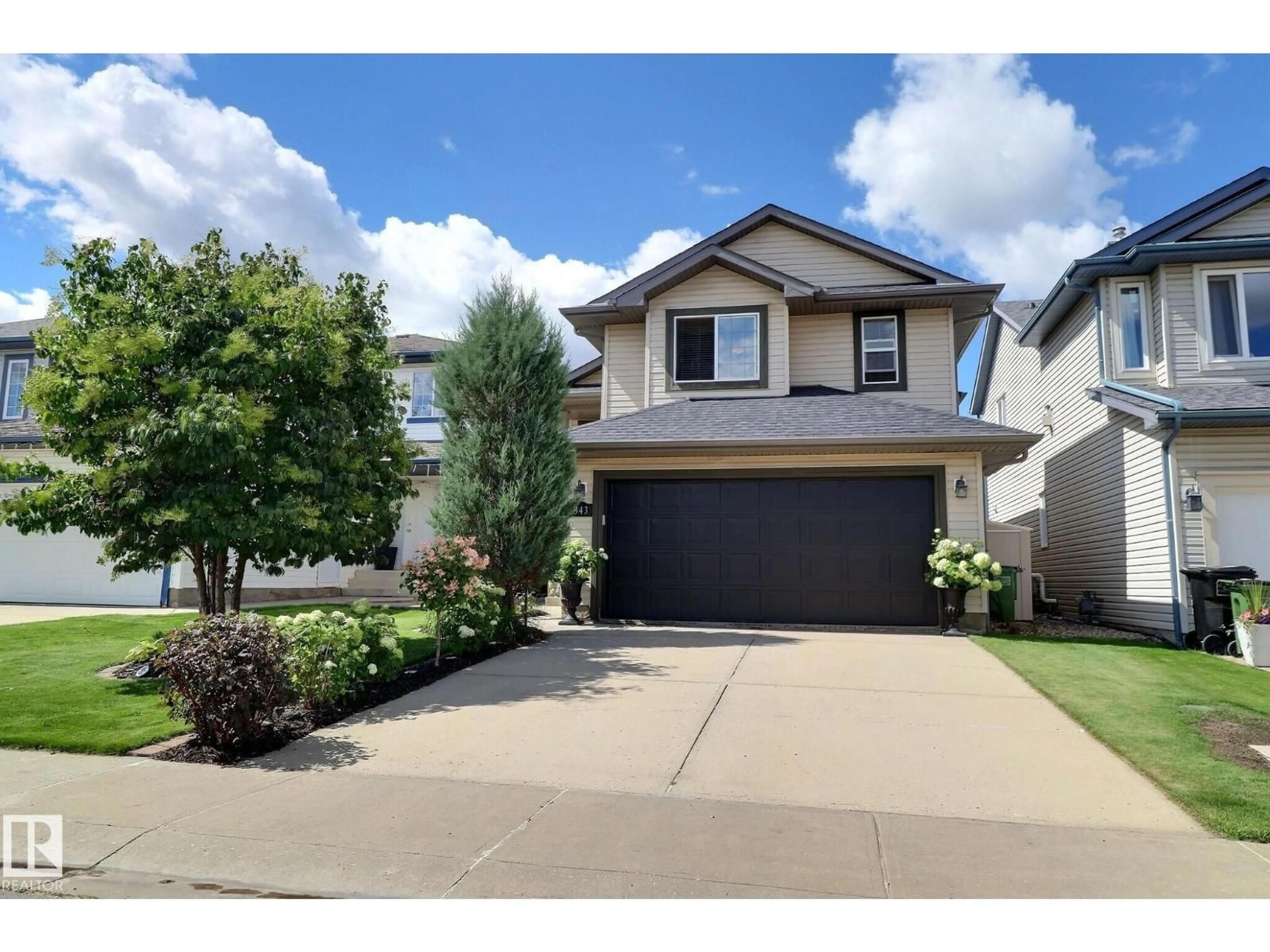 A pic from outside/outdoor area/front of a property/back of a property/a pic from drone, street for 4343 MCMULLEN WY, Edmonton Alberta T6W1N5