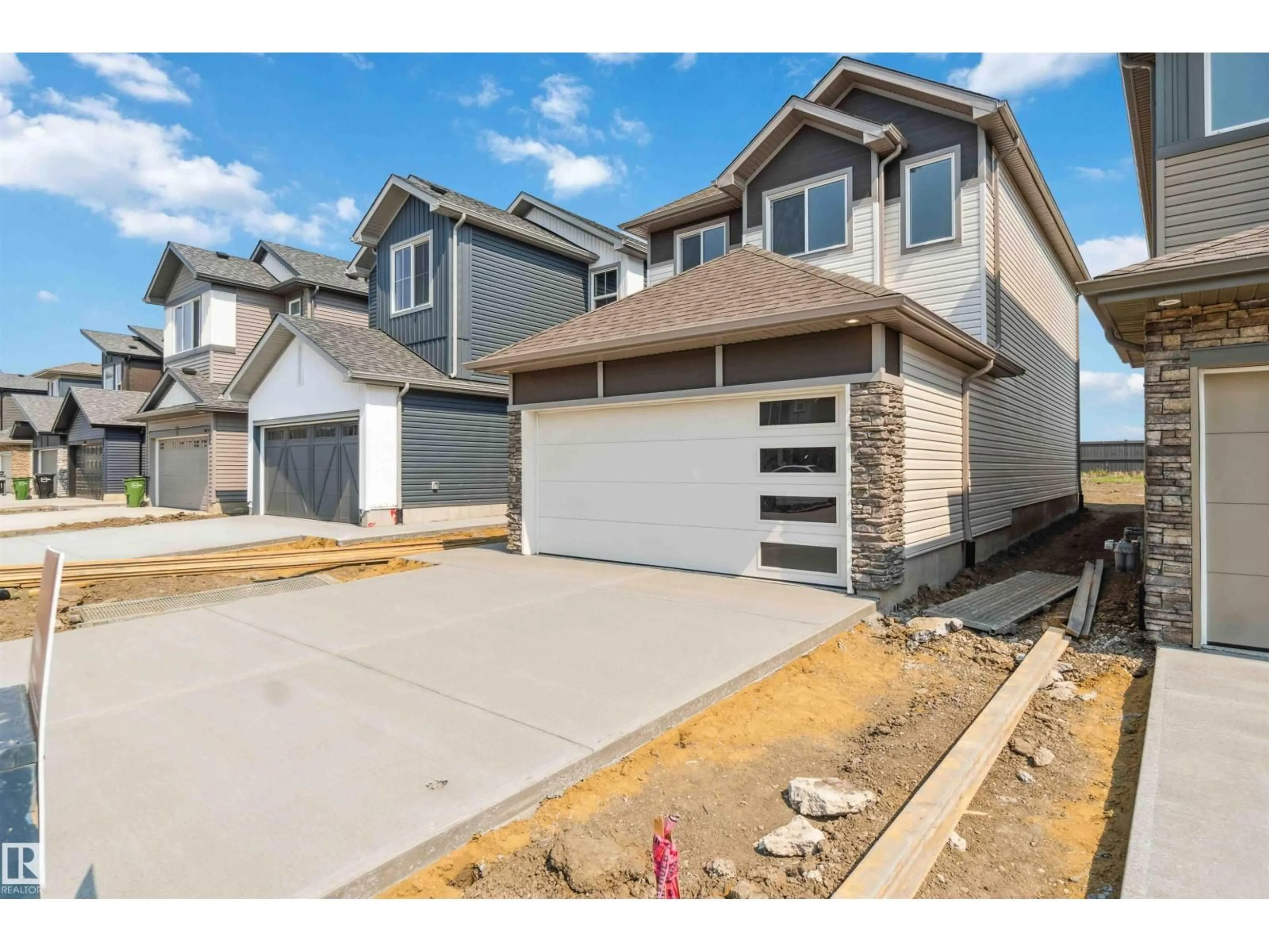 Unknown for NW - 4672 177 AV, Edmonton Alberta T2T1E6