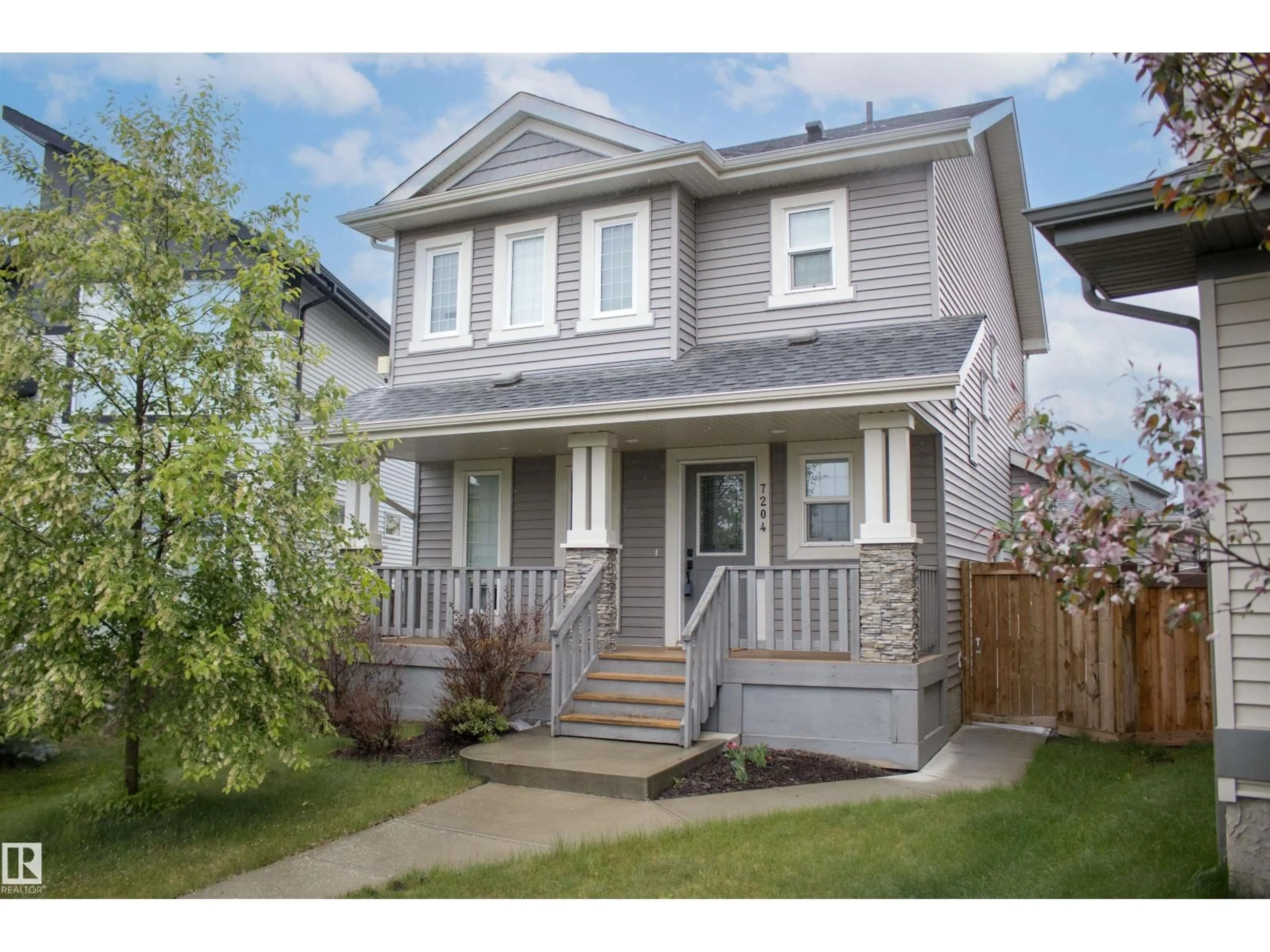 Home with vinyl exterior material, street for SW - 7204 CARDINAL WY, Edmonton Alberta T6W2Y5