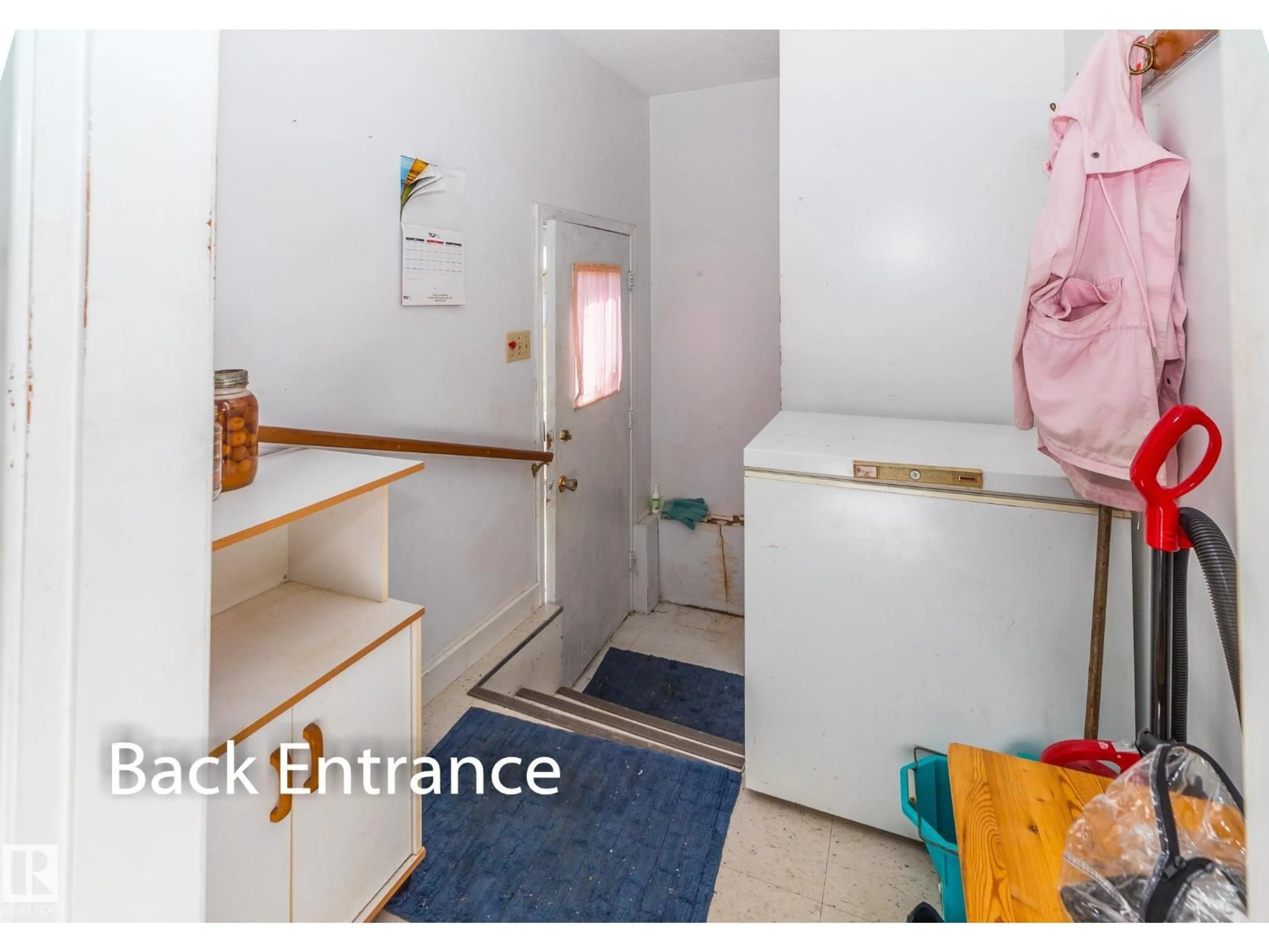 A pic of a room for 5103 51 AV, Vilna Alberta T0A3L0