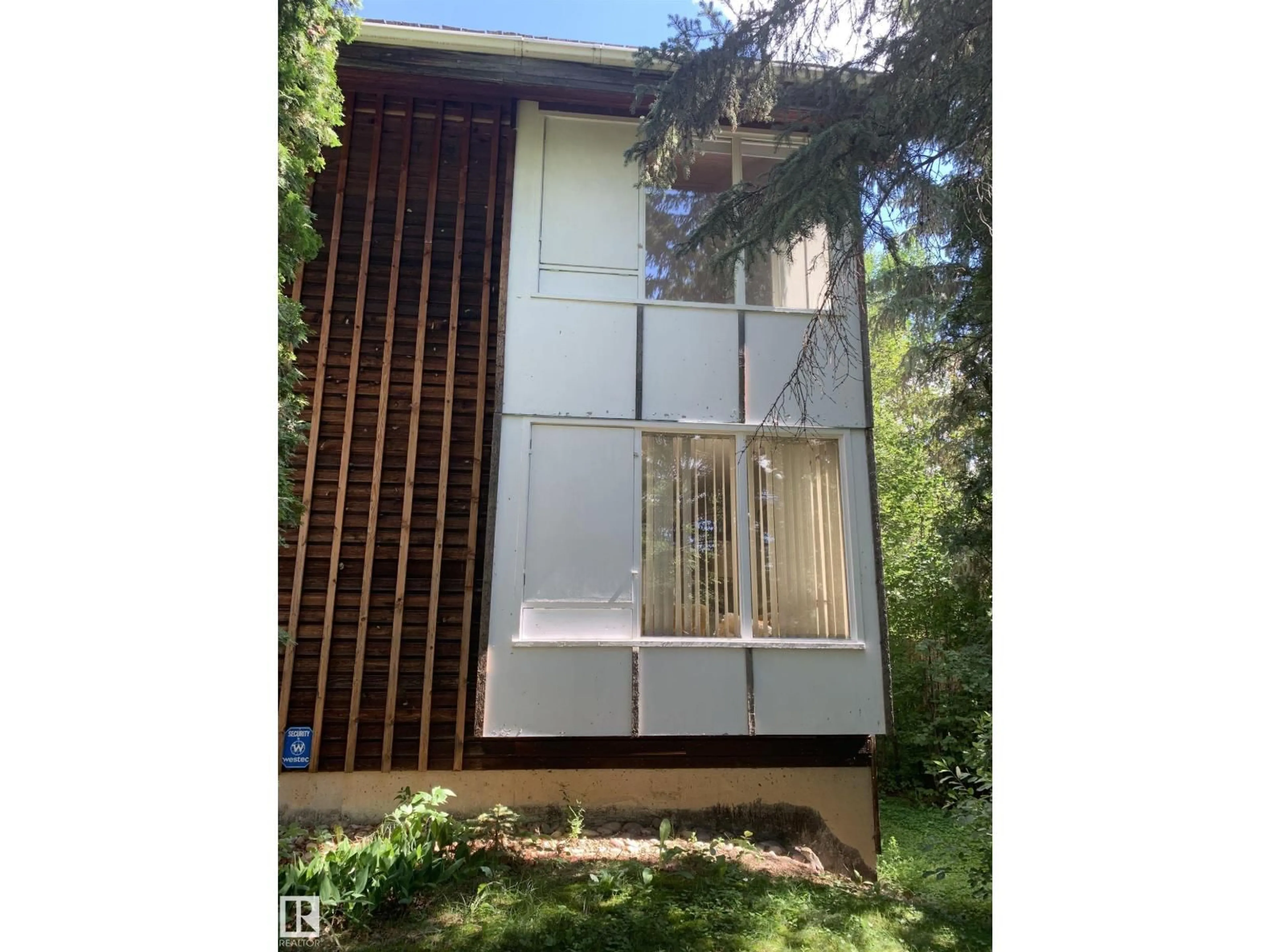 Unknown for 4803 154 ST, Edmonton Alberta T6H5K6
