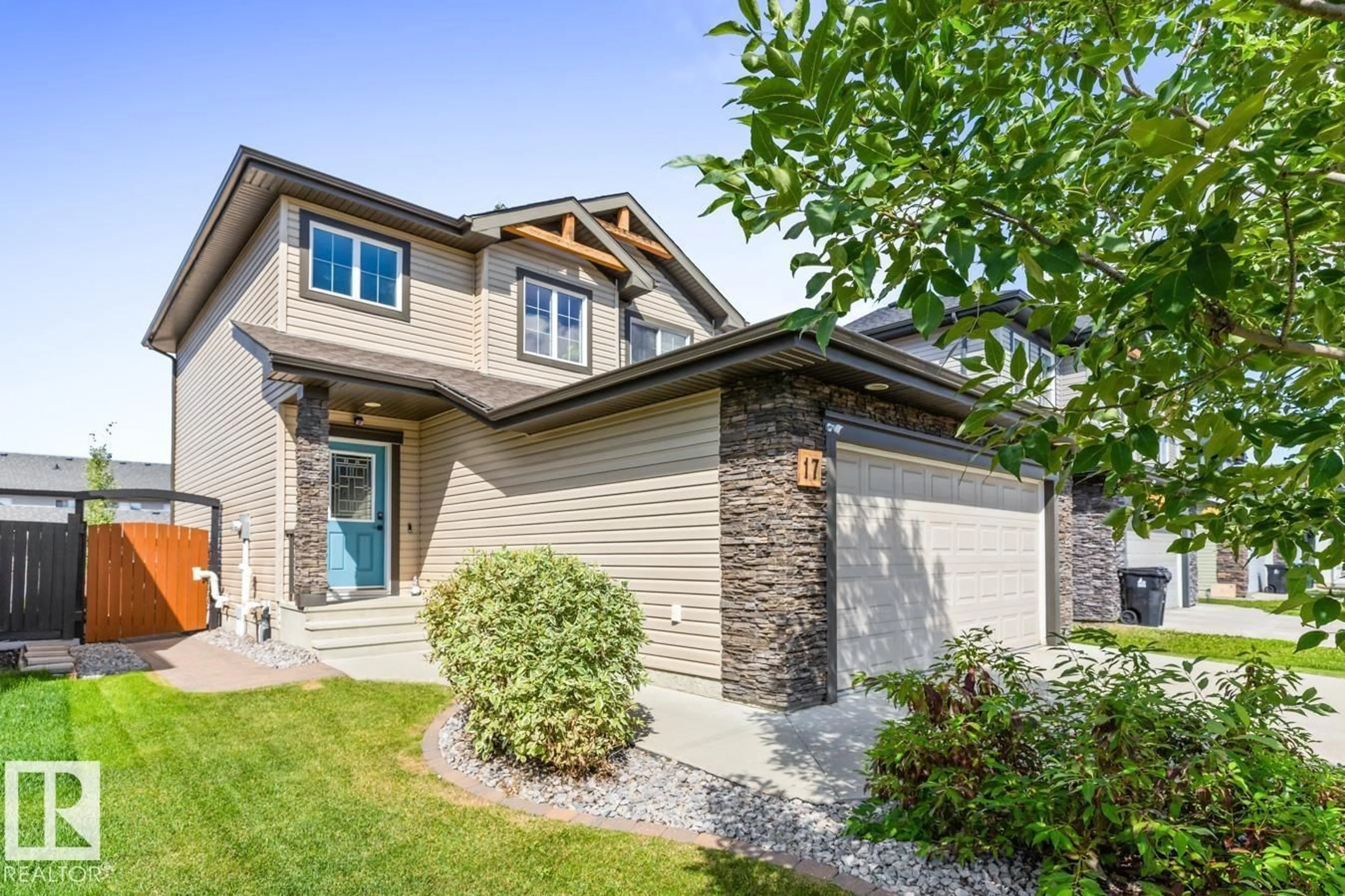 Home with brick exterior material, street for 17 MEADOWVIEW LD, Spruce Grove Alberta T7X0N8