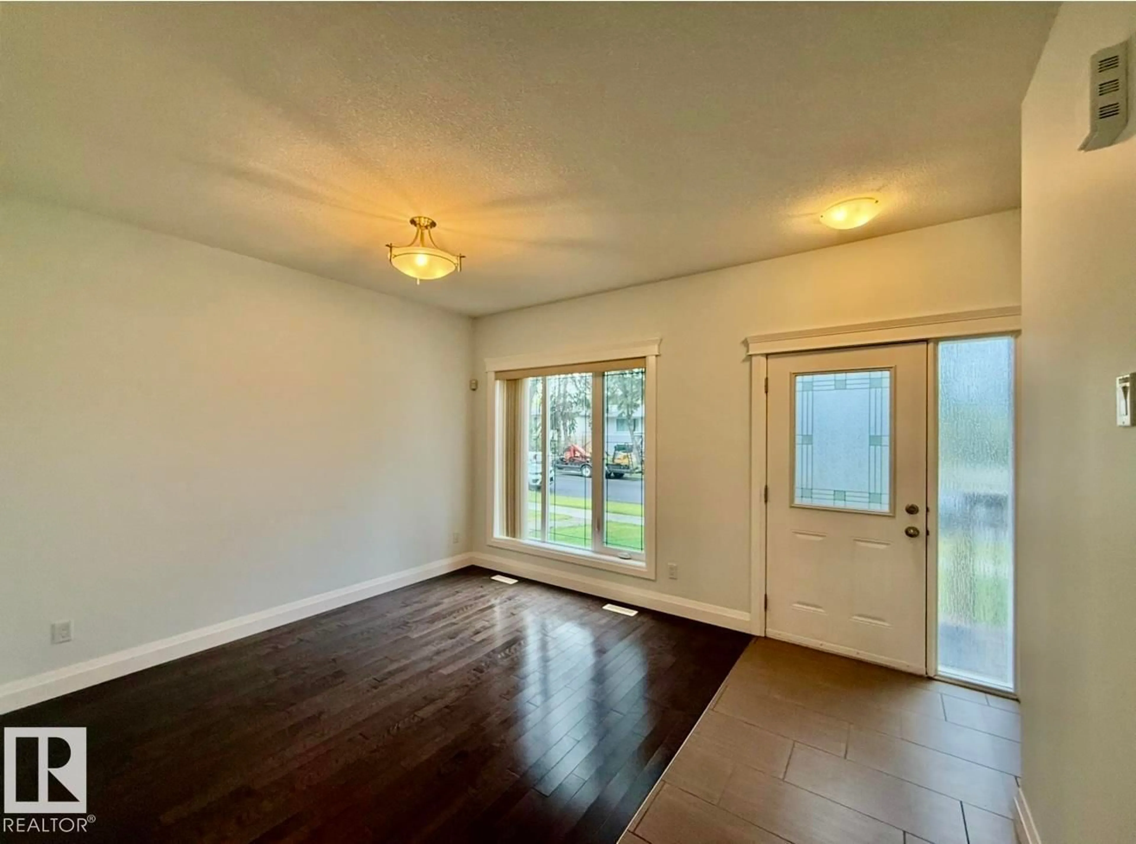 A pic of a room for 12913 124 ST, Edmonton Alberta T5L0P6