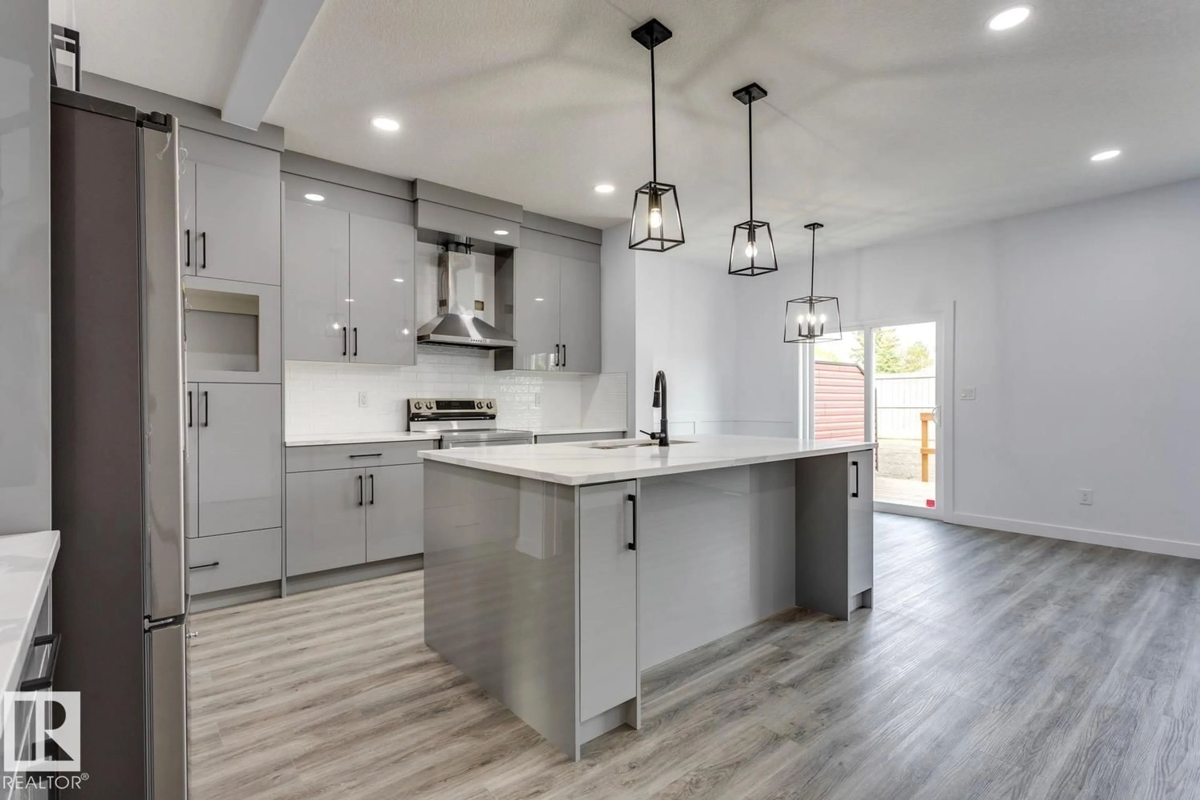 Open concept kitchen, unknown for 29 CALEDON CR, Spruce Grove Alberta T7X0Y8
