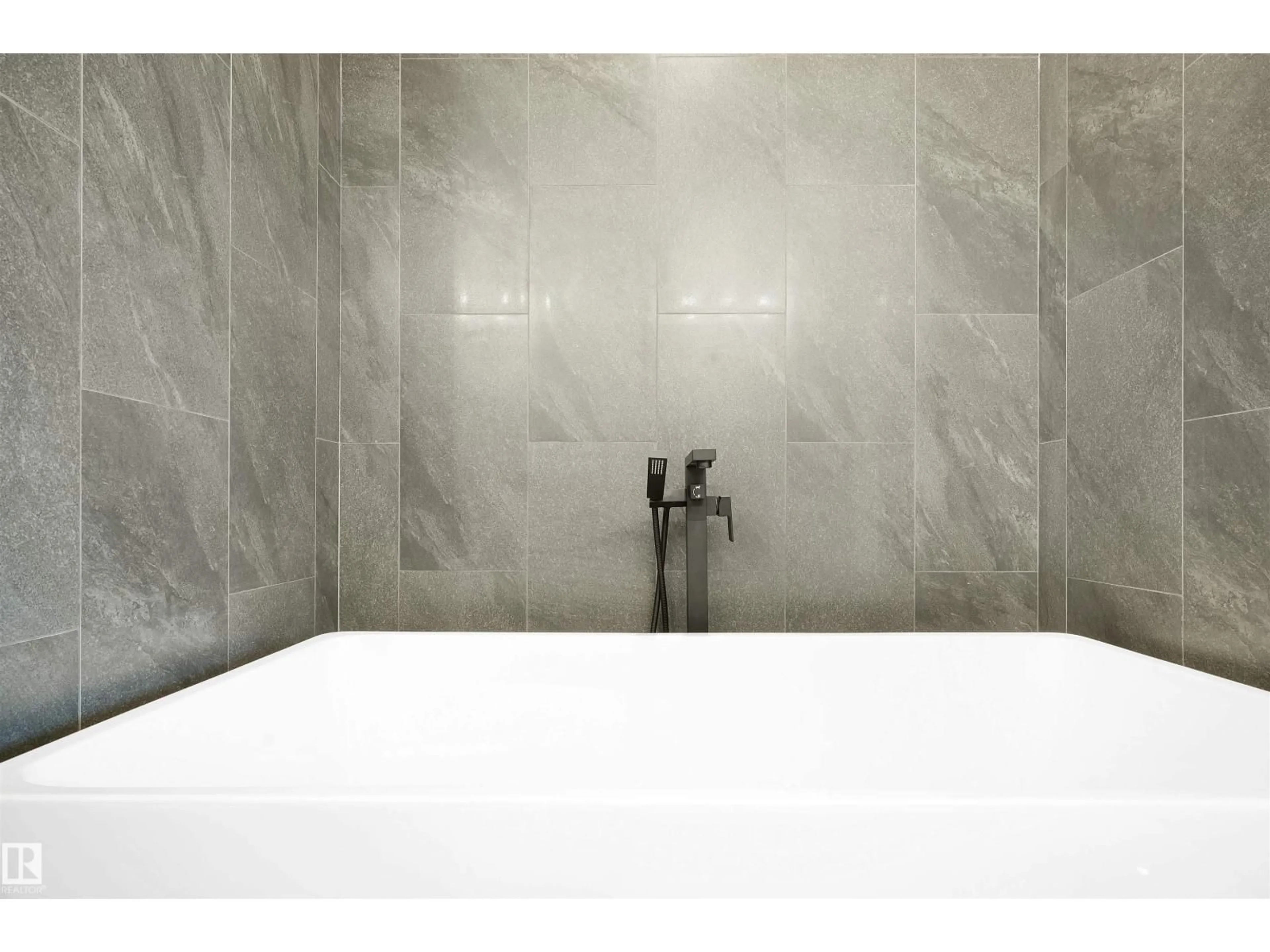 Contemporary bathroom, ceramic/tile floor for 3326 CHICKADEE DR, Edmonton Alberta T5S0V6