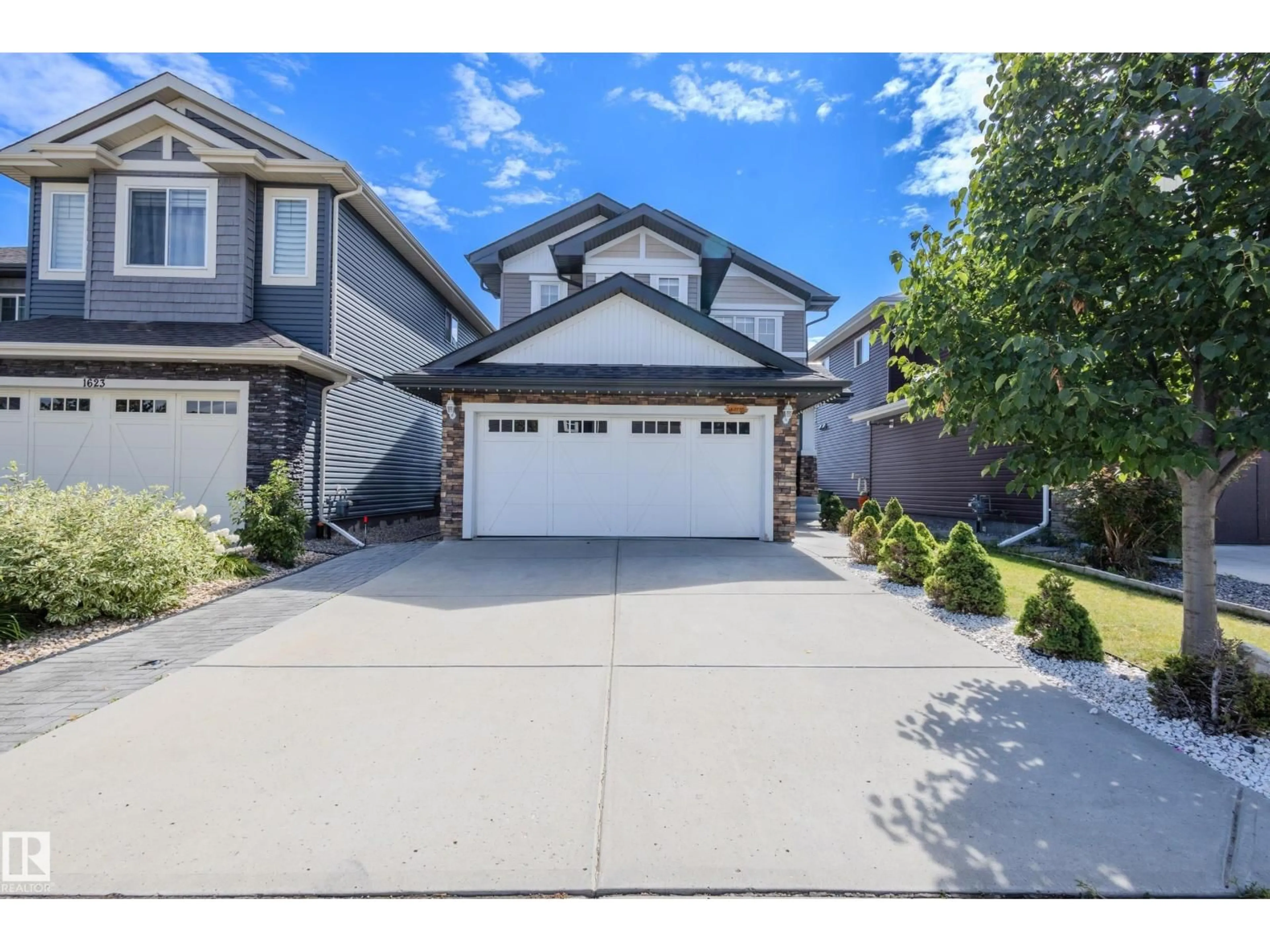 A pic from outside/outdoor area/front of a property/back of a property/a pic from drone, street for SW SW - 1627 158 STREET, Edmonton Alberta T6W3E7