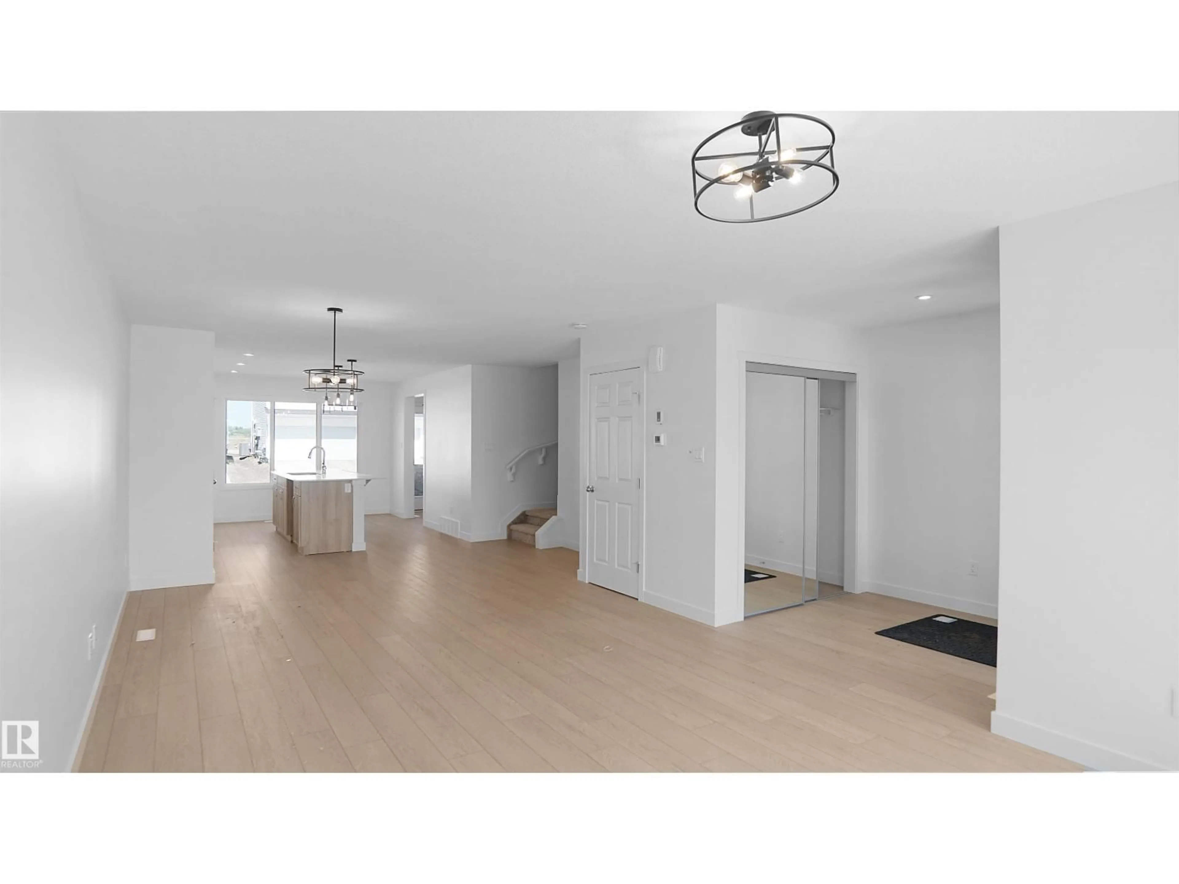Unknown for NE - 17518 5A ST, Edmonton Alberta T5Y4E8